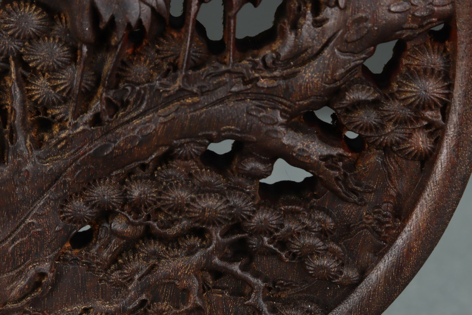 A Rare Eaglewood Pine and Crane Pattern Plate - 5