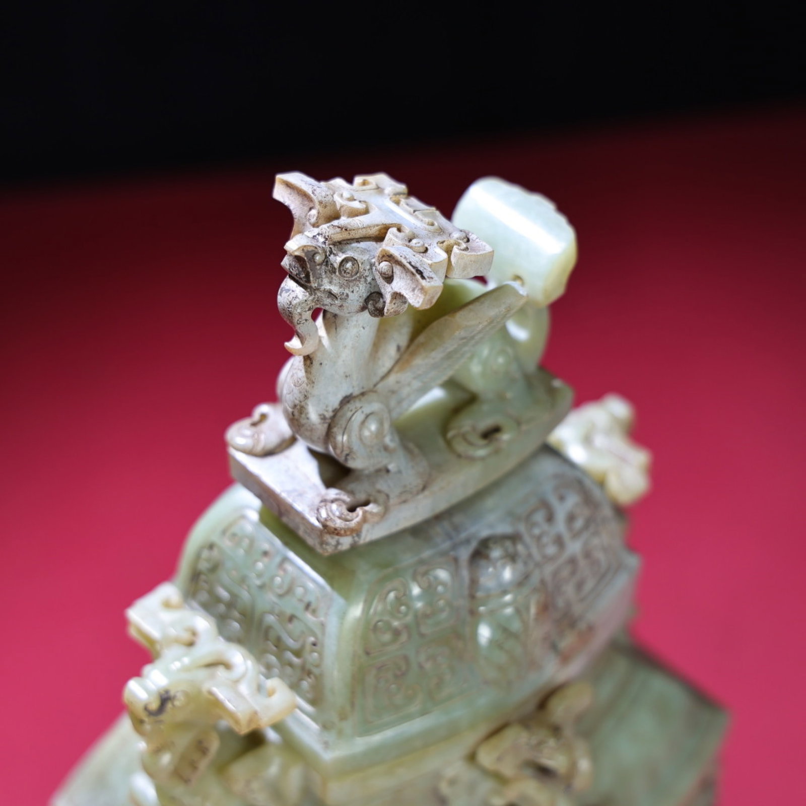 An Exquisite White Jade Beast-Face Pattern Double-Ears Bottle - 6