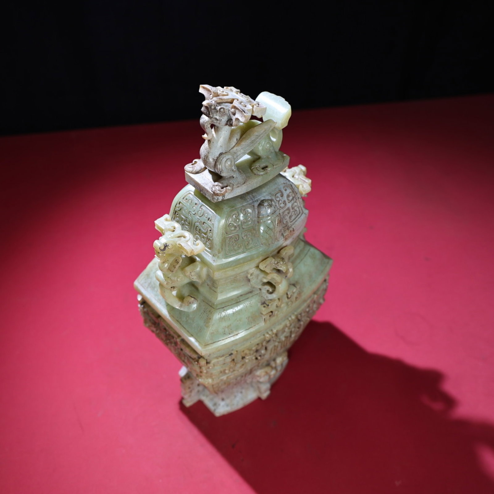 An Exquisite White Jade Beast-Face Pattern Double-Ears Bottle - 7