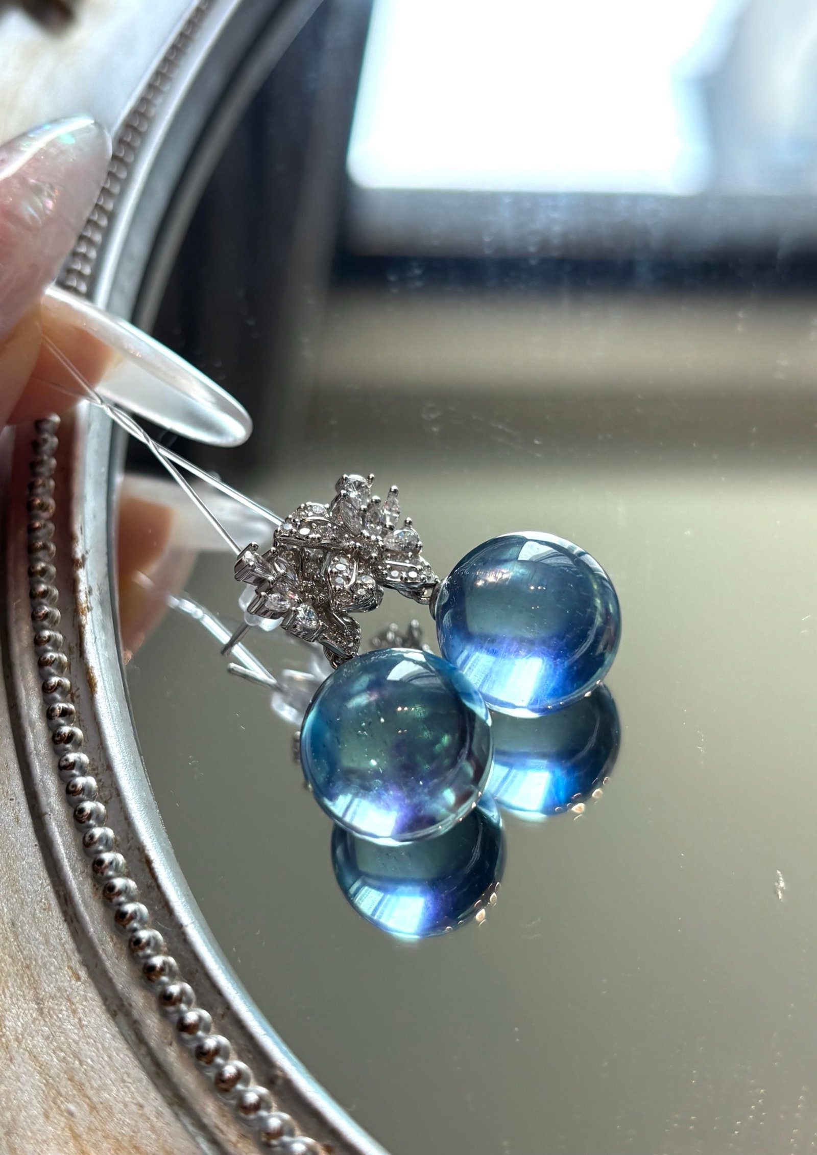 A Pair of Exquisite Aquamarine Earrings: A Pair of Exquisite Aquamarine Earrings,Size:0.5in,Weight:9.3g 一对海蓝宝耳环