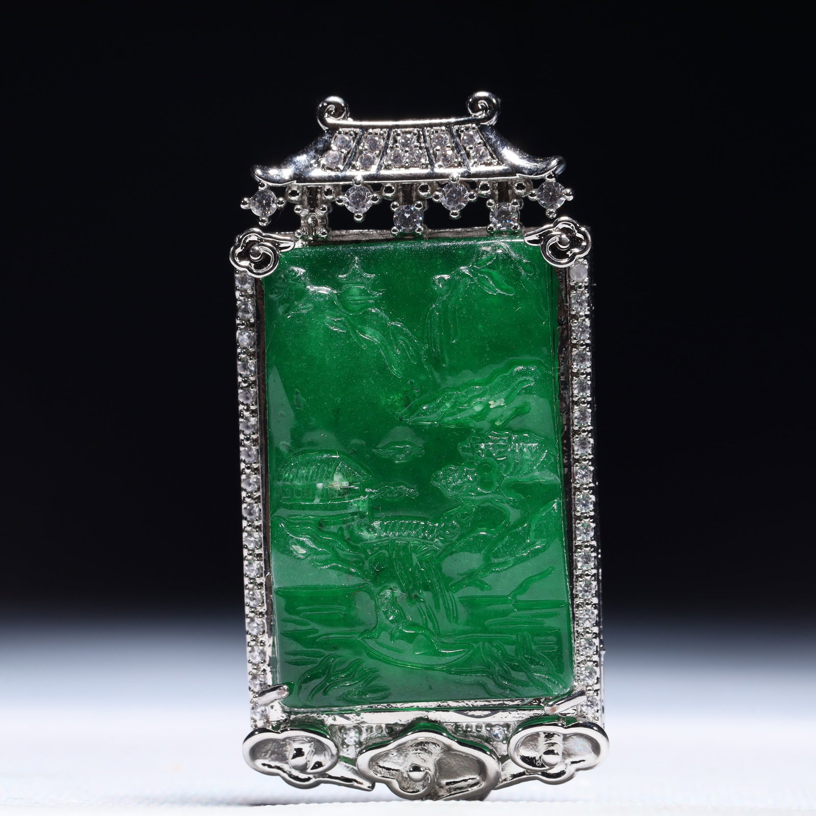 An Exquisite Landscape Pattern Pendant,Inlaid Gems: An Exquisite Landscape Pattern Pendant,Inlaid Gems,Size:1.4inx0.4inx2.8in,Weight:44.7g 一个精美的山水纹吊坠,镶宝石