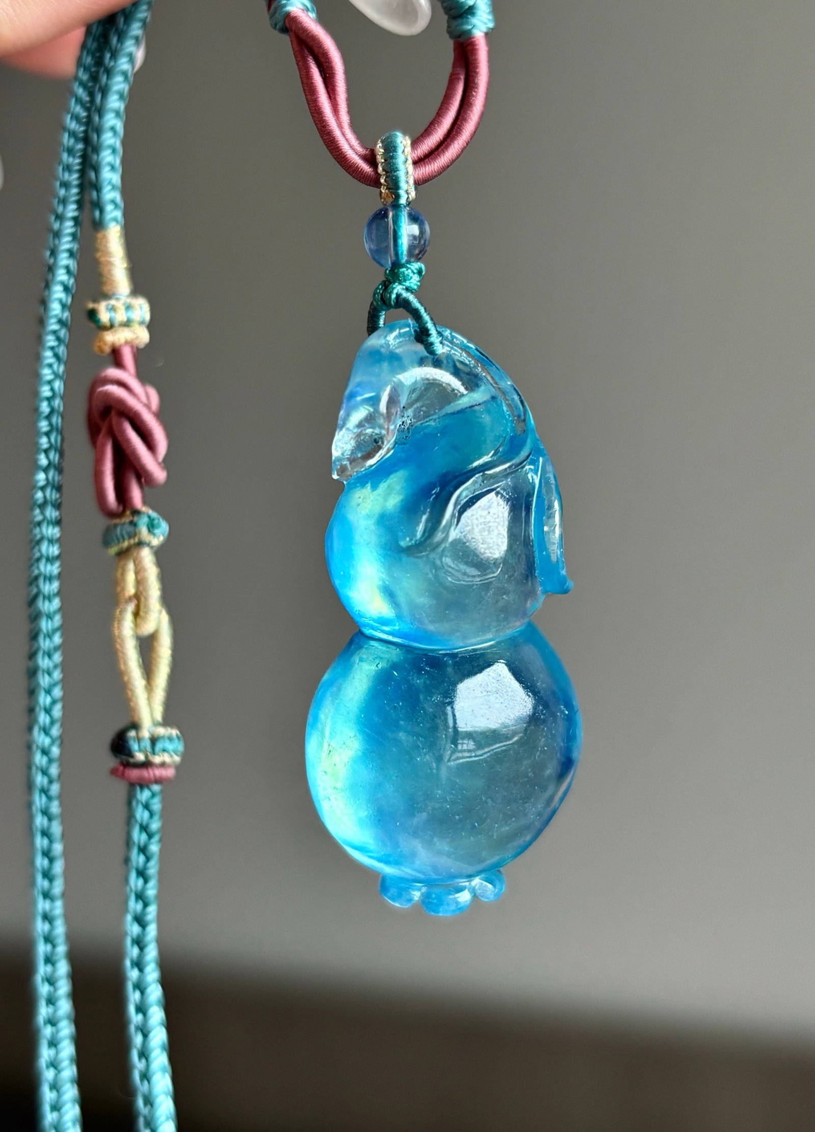 An Exquisite Aquamarine Gourd Necklace: An Exquisite Aquamarine Gourd Necklace,Size:1.6inx0.8inx0.7in,Weight:18g 海蓝宝葫芦项链