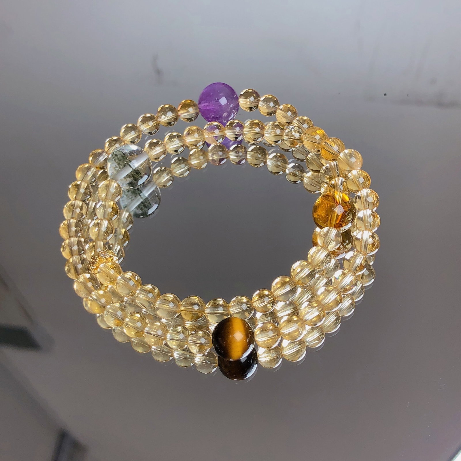 An Exquisite Crystal Bracelets - 2