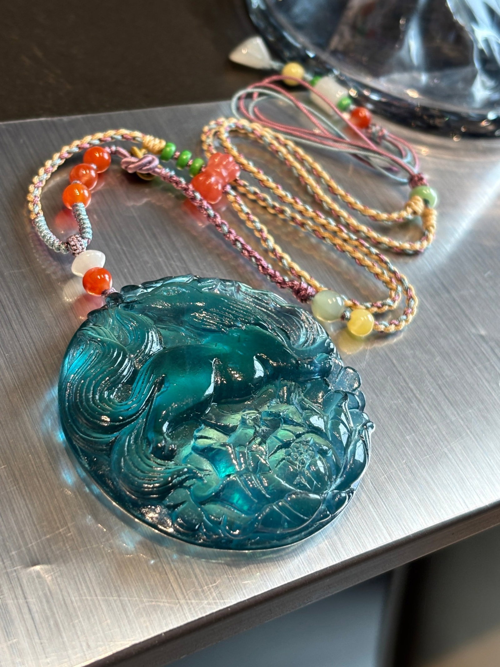 An Exquisite Aquamarine Fox Pattern Pendant: An Exquisite Aquamarine Fox Pattern Pendant,Size:2inx0.5in,Weight:50.9g 海蓝宝狐狸纹挂件