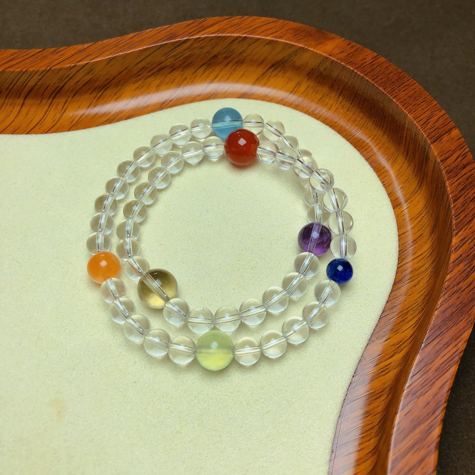 An Exquisite Crystal Bracelet: An Exquisite Crystal Bracelet,Size:0.3in,0.4in,Weight:25.9g 水晶手串