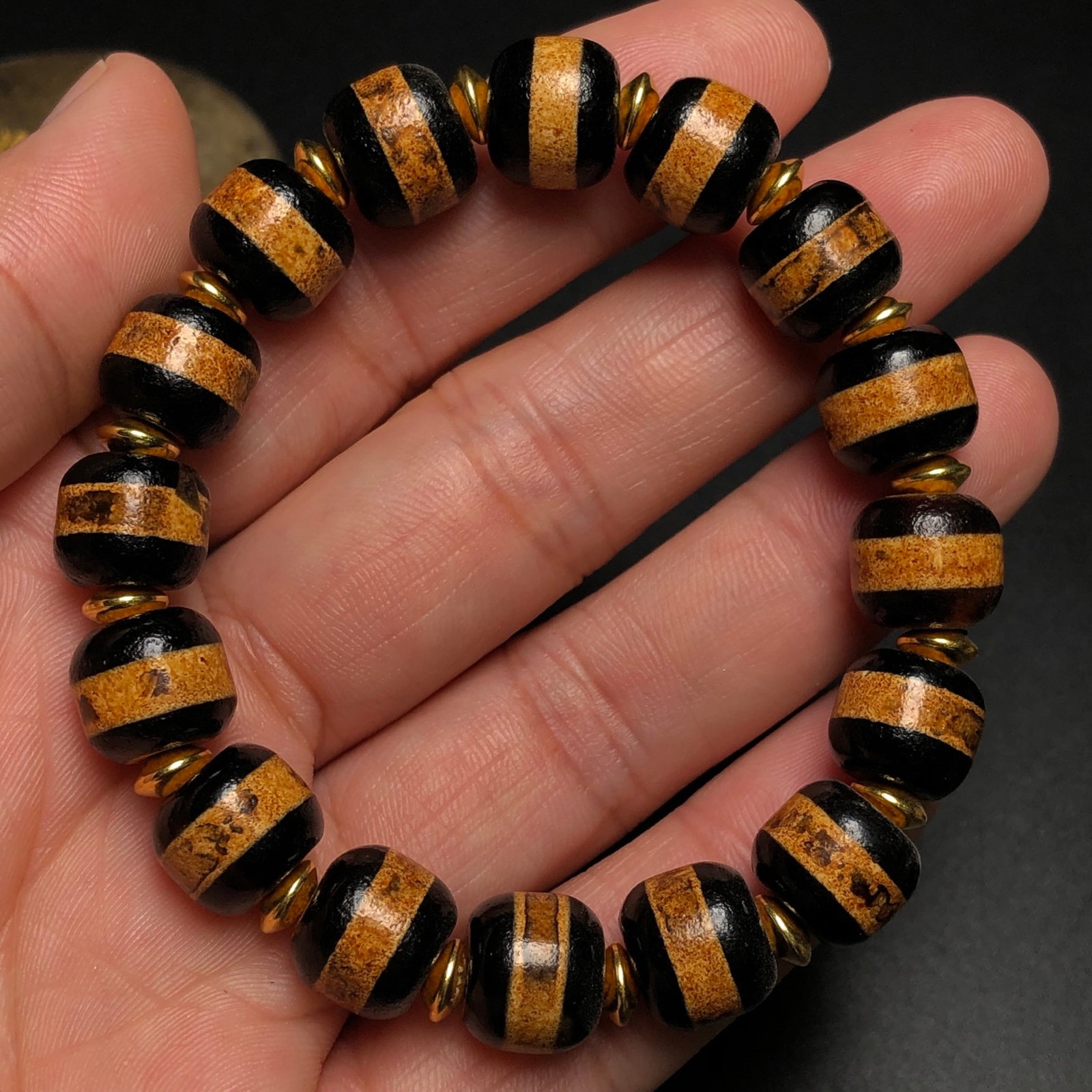 A Precious Dzi Bead Bracelets - 3