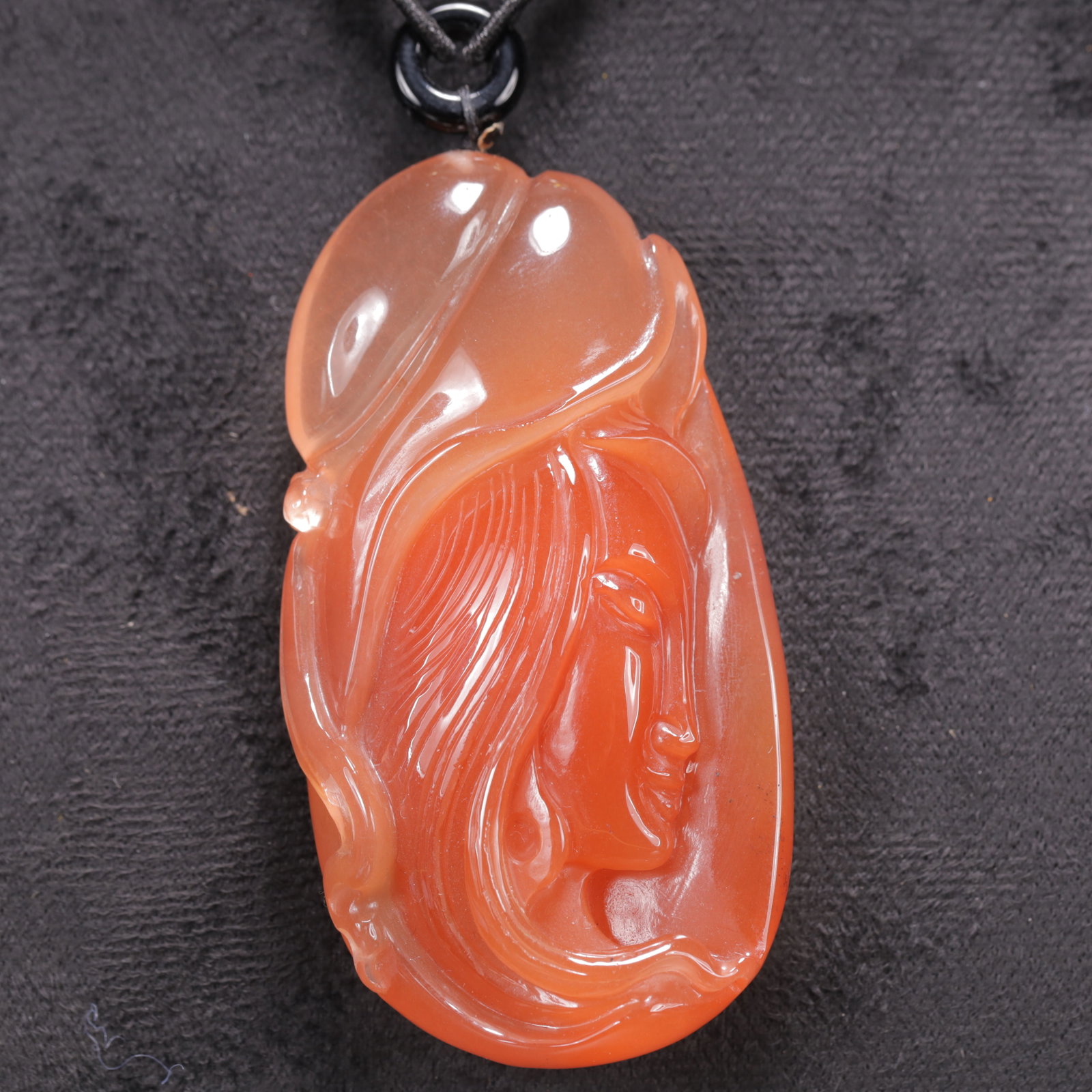 An Exquisite Crystal Figure Pattern Pendant: An Exquisite Crystal Figure Pattern Pendant,Size:1.8inx0.4inx2.8in,Weight:72g 水晶人物纹挂件