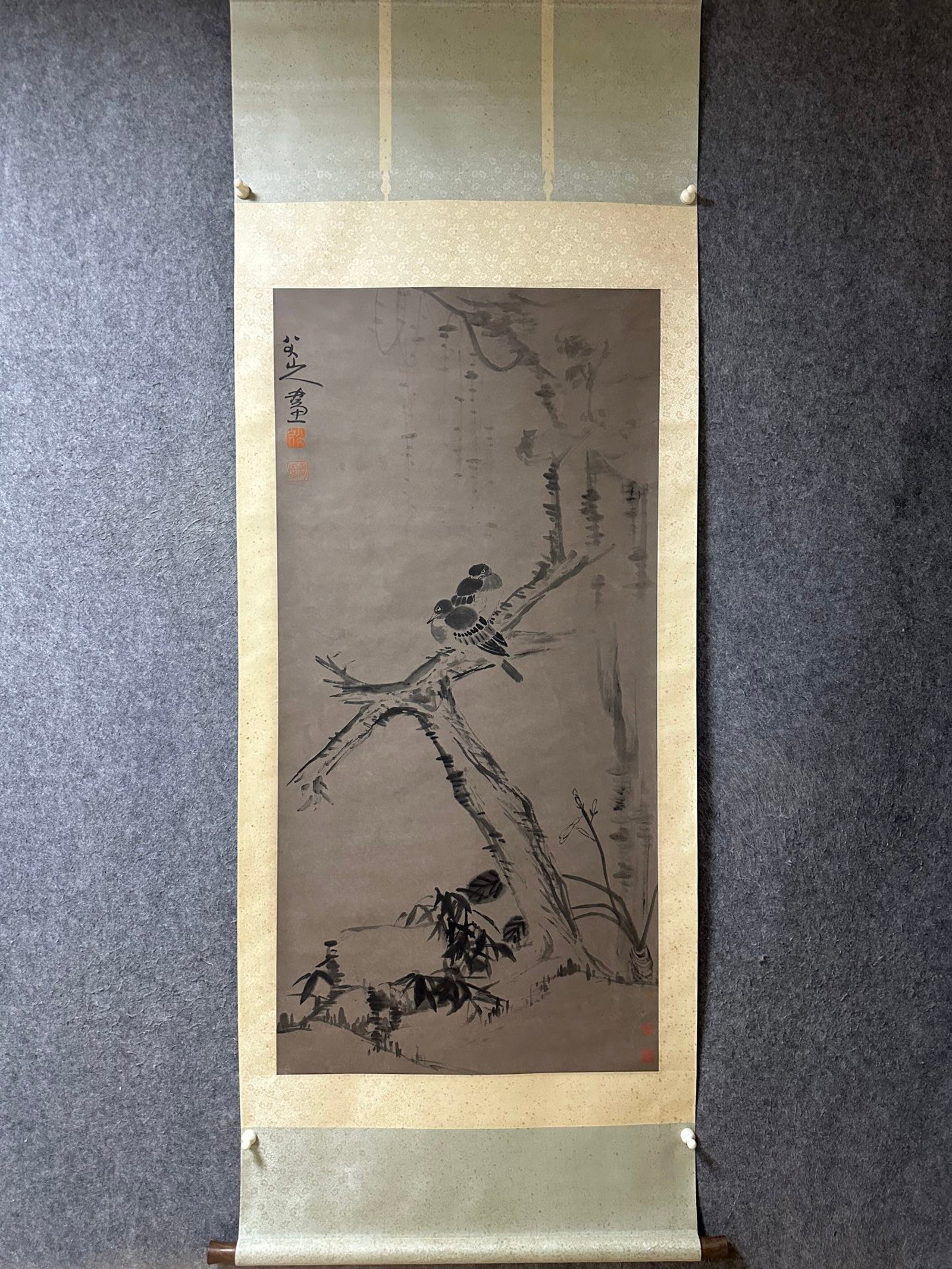 A Chinese Vertical Scroll Ink Painting of Flower and Bird on Paper: A Chinese Vertical Scroll Ink Painting of Flower and Bird on Paper,Bada Shanren,Size:53.9inx26.4in 一幅中国水墨花鸟画立轴,八