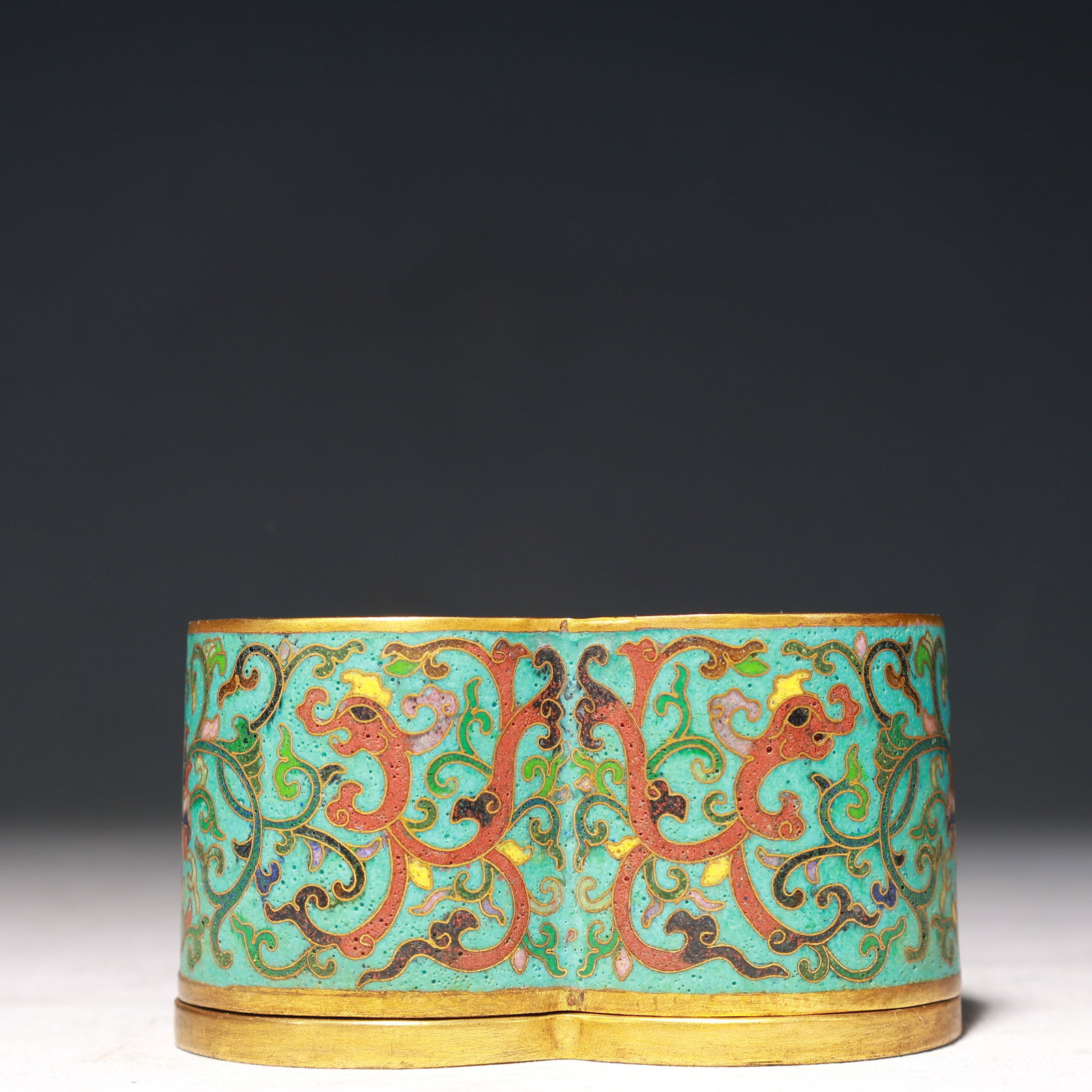 An Exquisite Cloisonne Lotus,Auspicious Cloud and Fish Pattern Box with Cover (1 of 7)