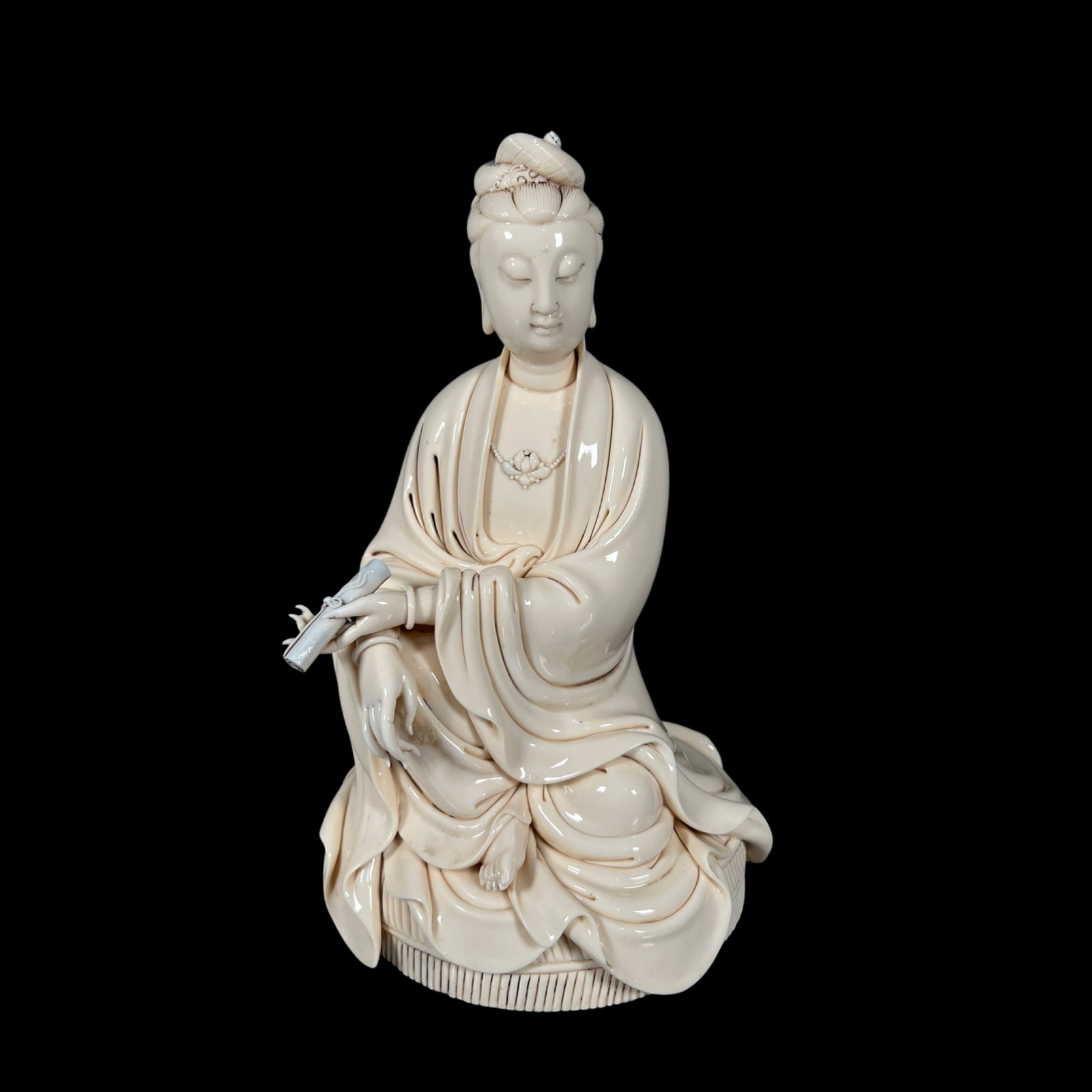 A Solemn Blance-De-Chine Statue of Avalokitesvara: A Solemn Blance-De-Chine Statue of Avalokitesvara,Ming Dynasty,China,He Chaozong Mark,Size:13.8in 德化瓷观音像,中国明代,何朝