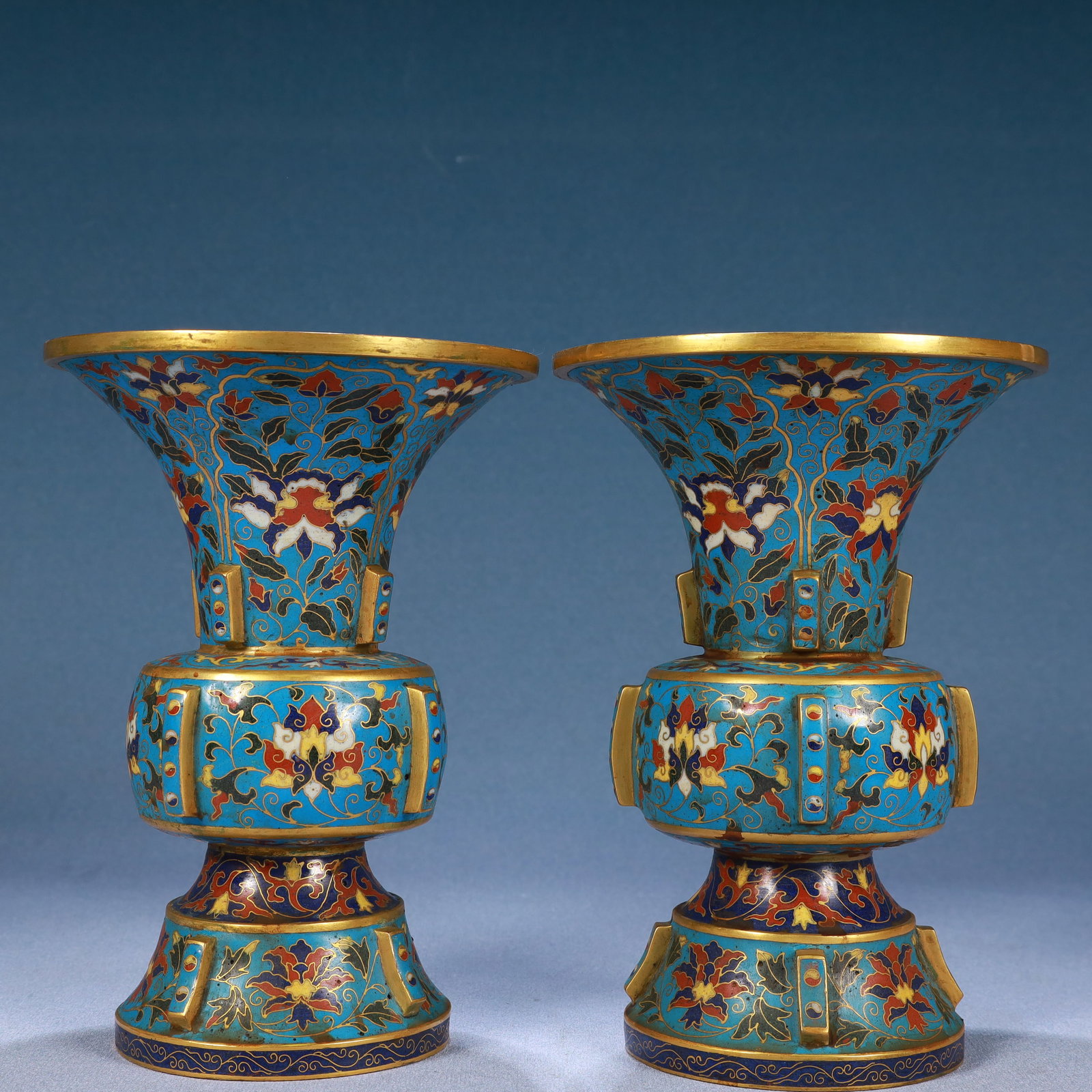 A Pair of Exquisite Cloisonne Lotus Pattern Vases: A Pair of Exquisite Cloisonne Lotus Pattern Vases,Ming Dynasty, China,Jingtai Four-character Mark,Size:5.2inx7.2in,Weight:2000g