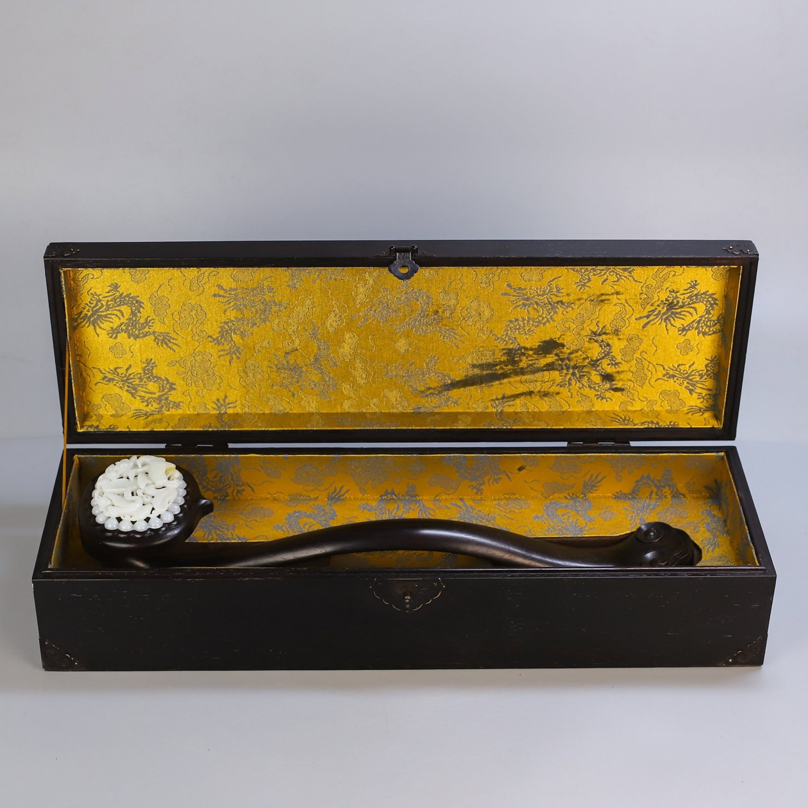 A Huge Zitanwood Inlaid White Jade Hollow Crane Pattern Ruyi: A Huge Zitanwood Inlaid White Jade Hollow Crane Pattern Ruyi,Qing Dynasty,China,Size:(Box)5.1inx21.3in,(Ruyi)18.5inx4.7in,Total Weight:2605g 紫檀木镶白玉镂