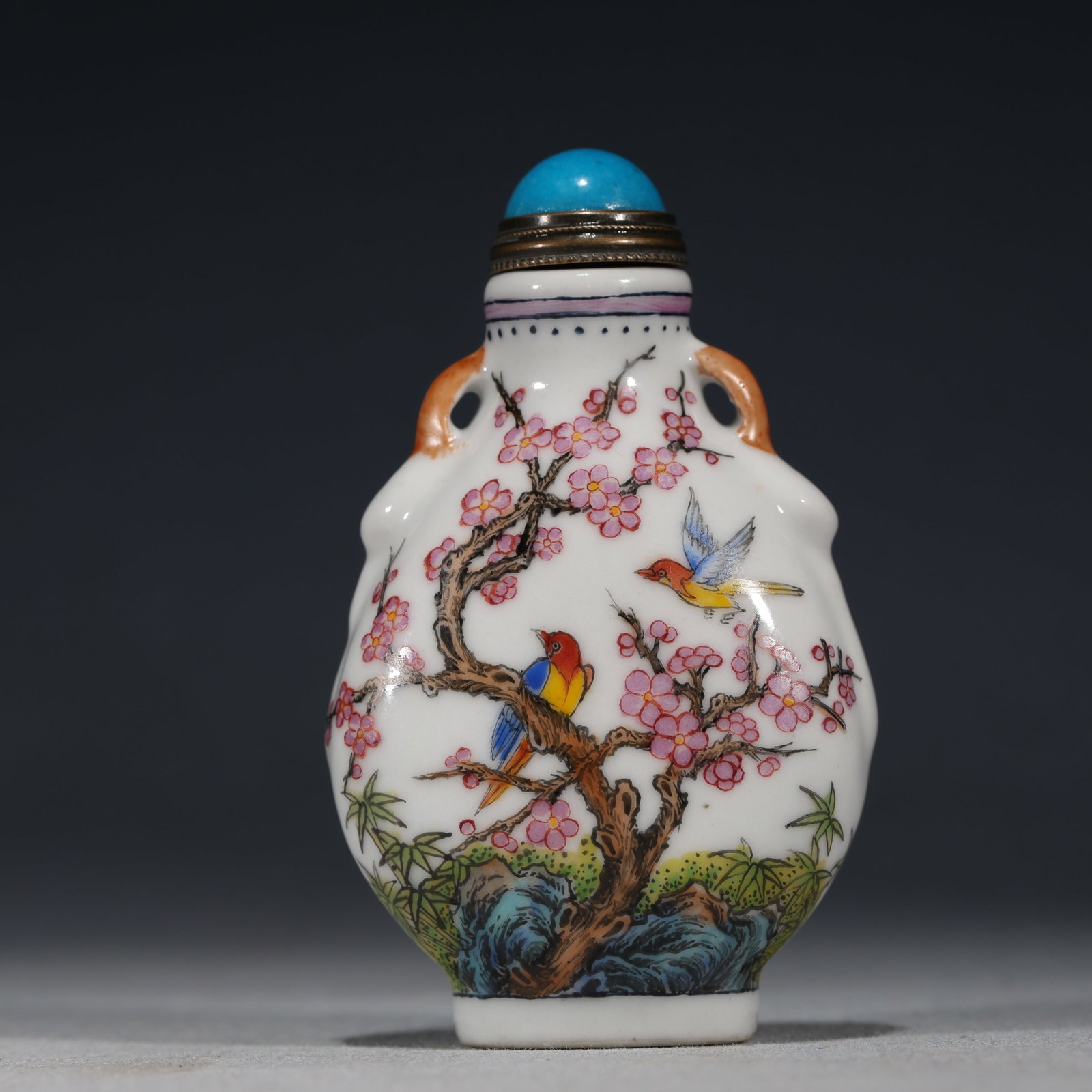 An Exquisite Famille-Rose Double-handled Lotus Fish Algae Pattern Snuff Bottle: An Exquisite Famille-Rose Double-handled Lotus Fish Algae Pattern Snuff Bottle,Qing Dynasty,China,Qianlong Four-character Mark,Size:1.8in×1in×3in