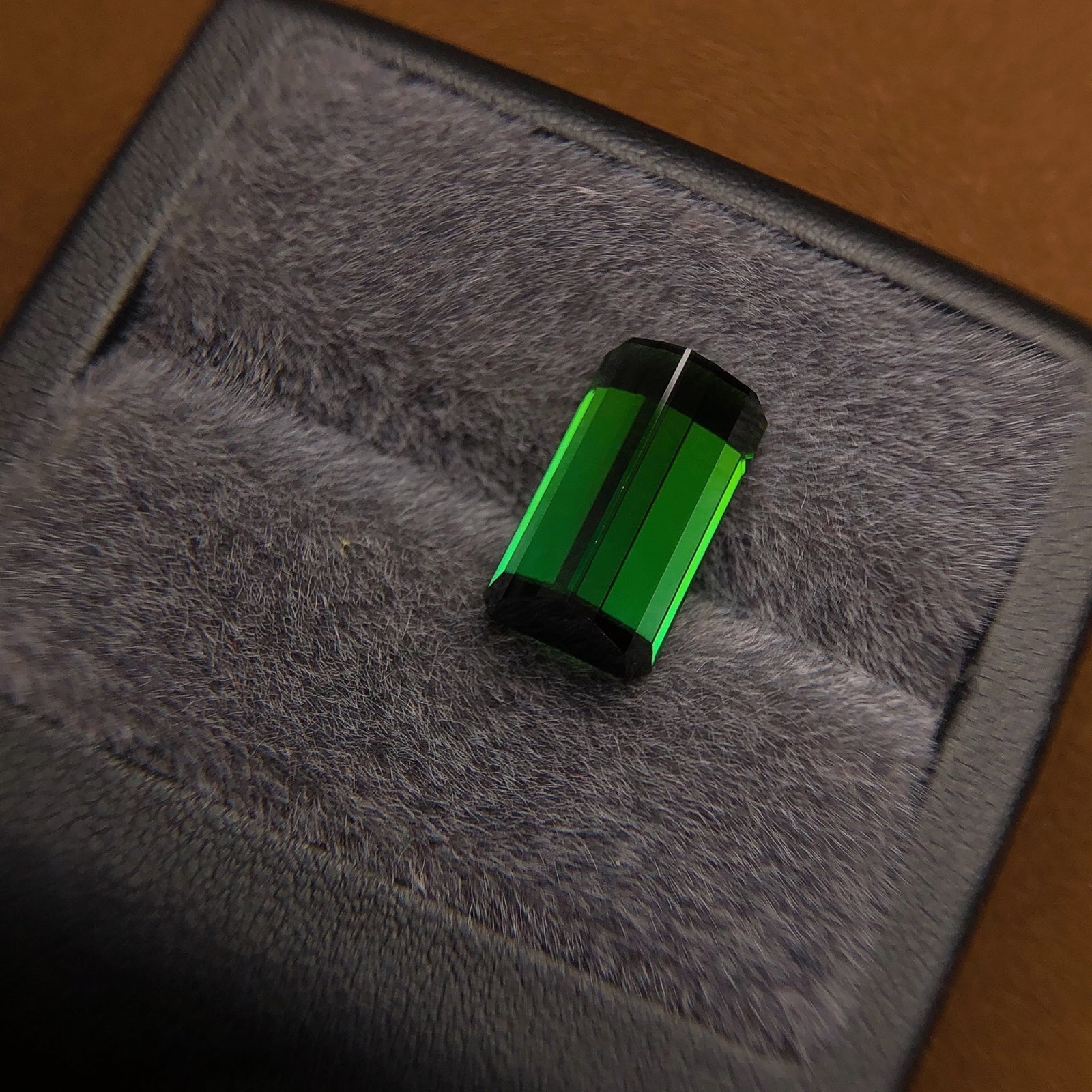 10.90Ctw Natural Tourmaline Loose: 10.90Ctw Natural Tourmaline Loose,Size:15.9mmx9.5mmx7.4mm 10.90Ctw天然碧玺裸石