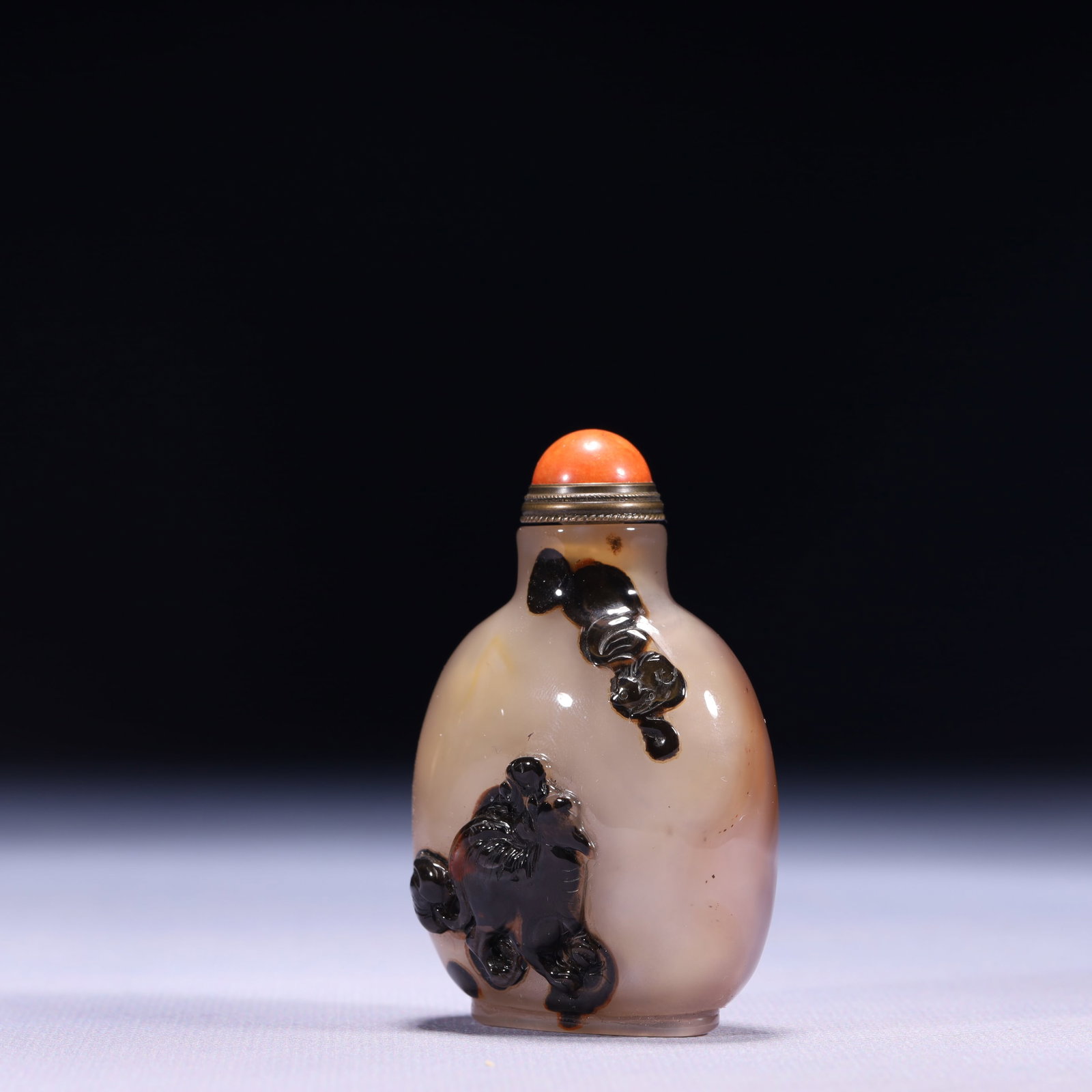 An Exquisite Agate Figure Pattern Snuff Bottle - 2