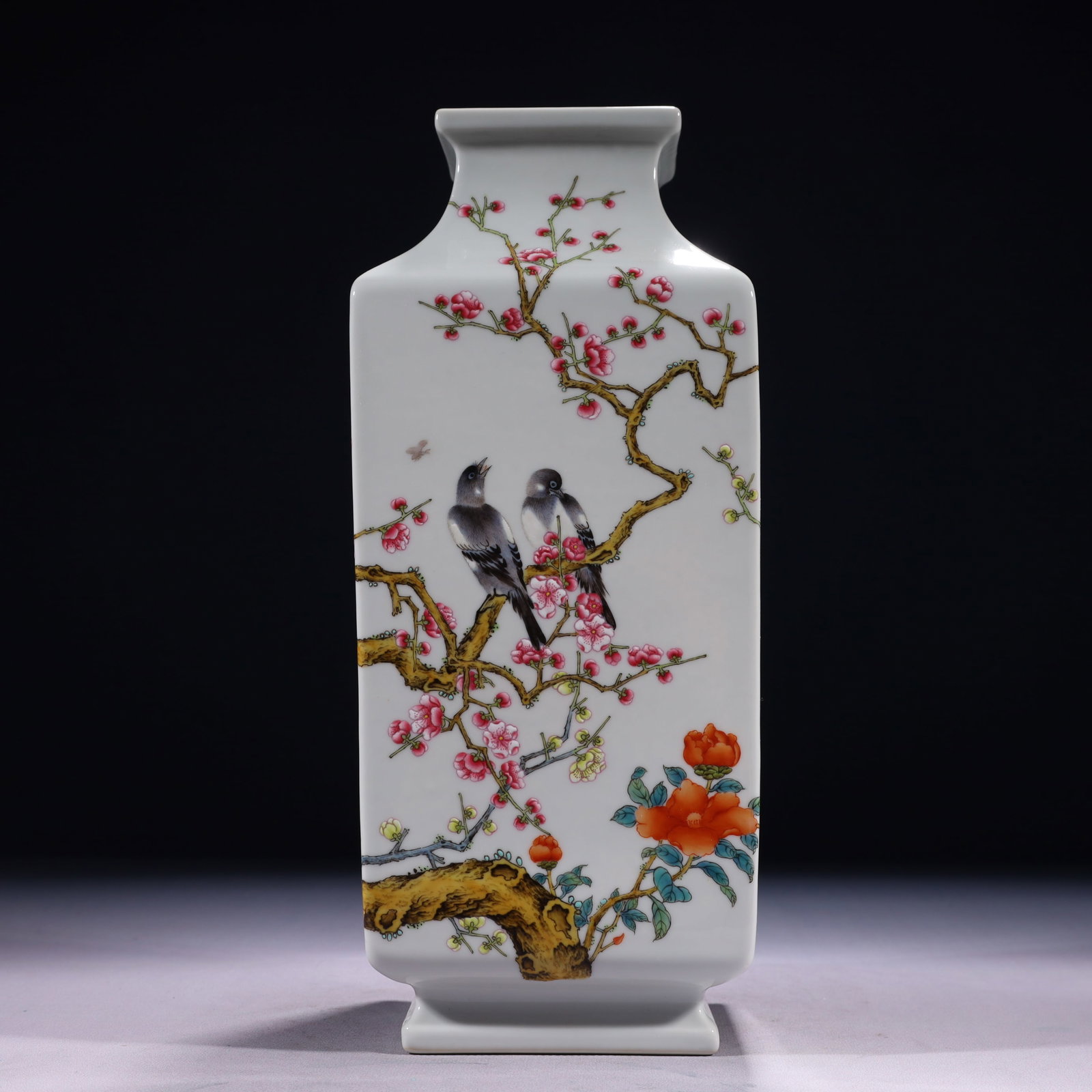 An Exquisite Famille-Rose Flower and Bird Pattern Vase,with poem: An Exquisite Famille-Rose Flower and Bird Pattern Vase,with poem