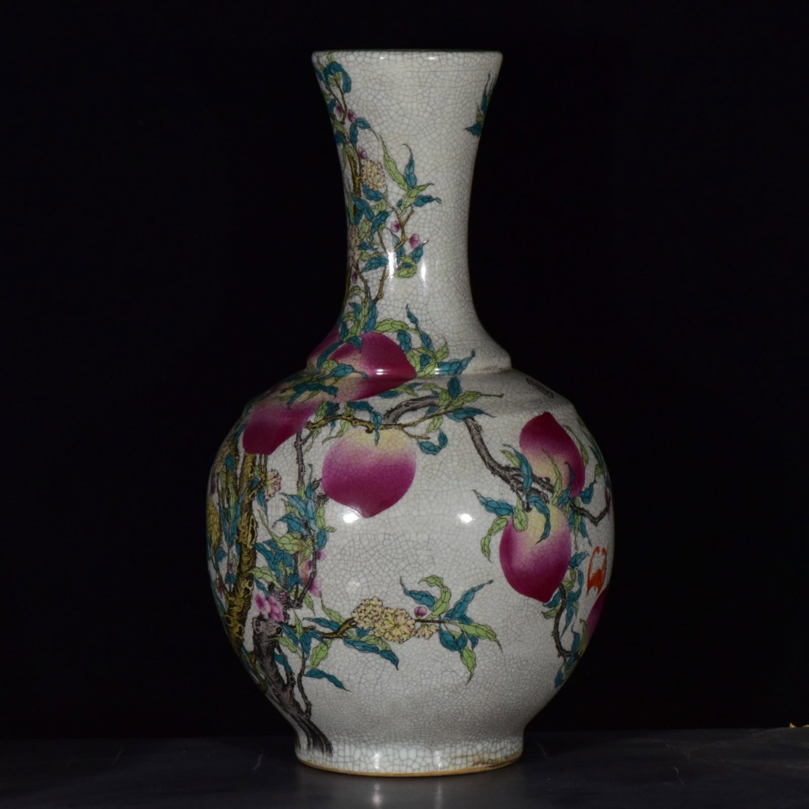 A Huge Famille-Rose Bats and Peach Pattern Vase: A Huge Famille-Rose Bats and Peach Pattern Vase,Qing Dynasty,China,Yongzheng Four-character Mark,Size:17.7inx10.2in 粉彩蝙蝠桃子纹瓶,中国