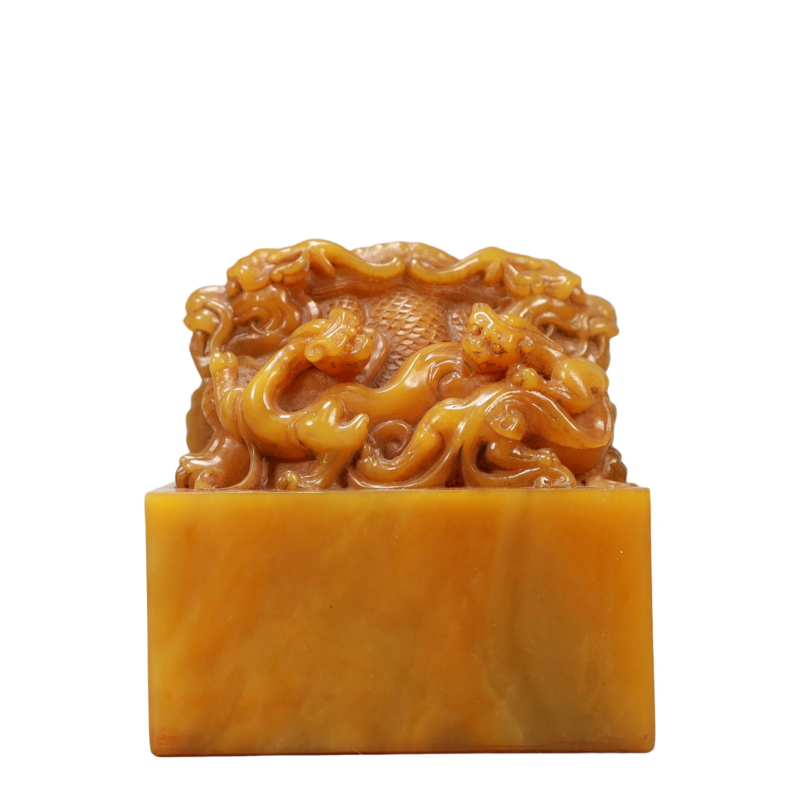 An Exquisite Shoushan Stone Chi-Dragon Pattern Seal: An Exquisite Shoushan Stone Chi-Dragon Pattern Seal,Qing Dynasty, China,Qianlong Six-character Mark,Size:3.1inx3.1in,Weight:850g 寿山石螭龙纹印章,ߑ