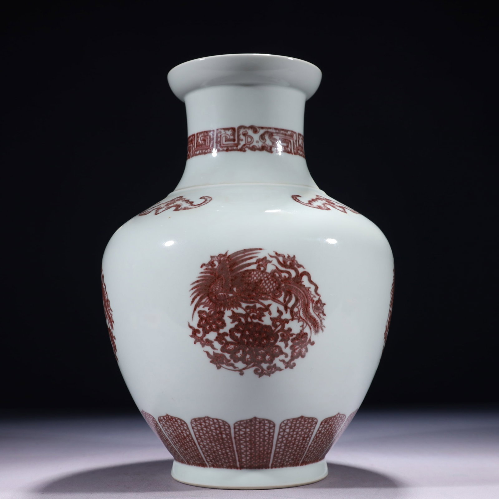 An Exquisite Underglaze-Red Phoenix Pattern Vase - 5