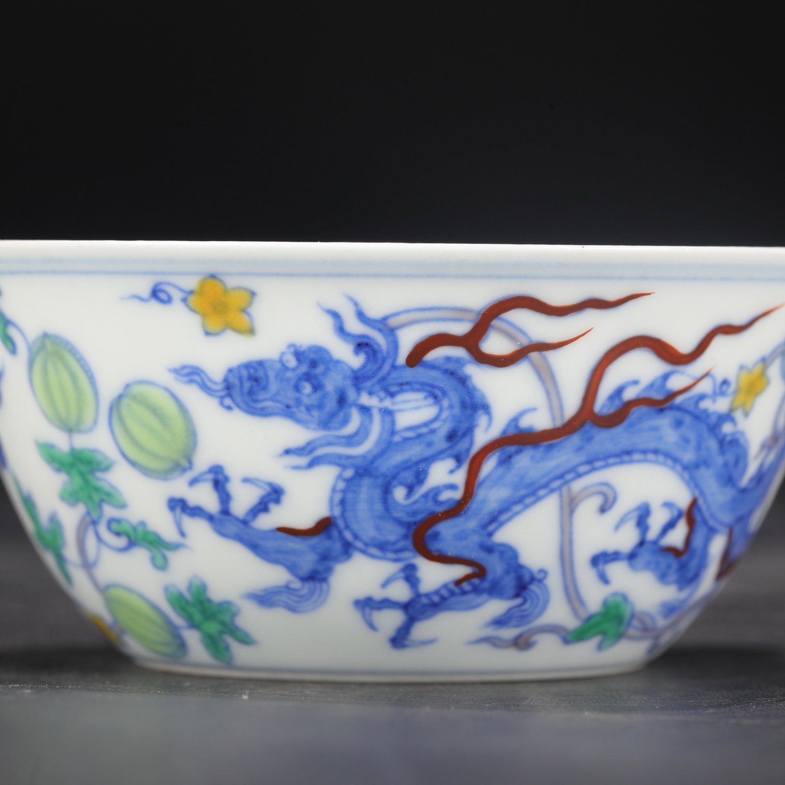An Exquisite Doucai Dragon Pattern Cup - 3