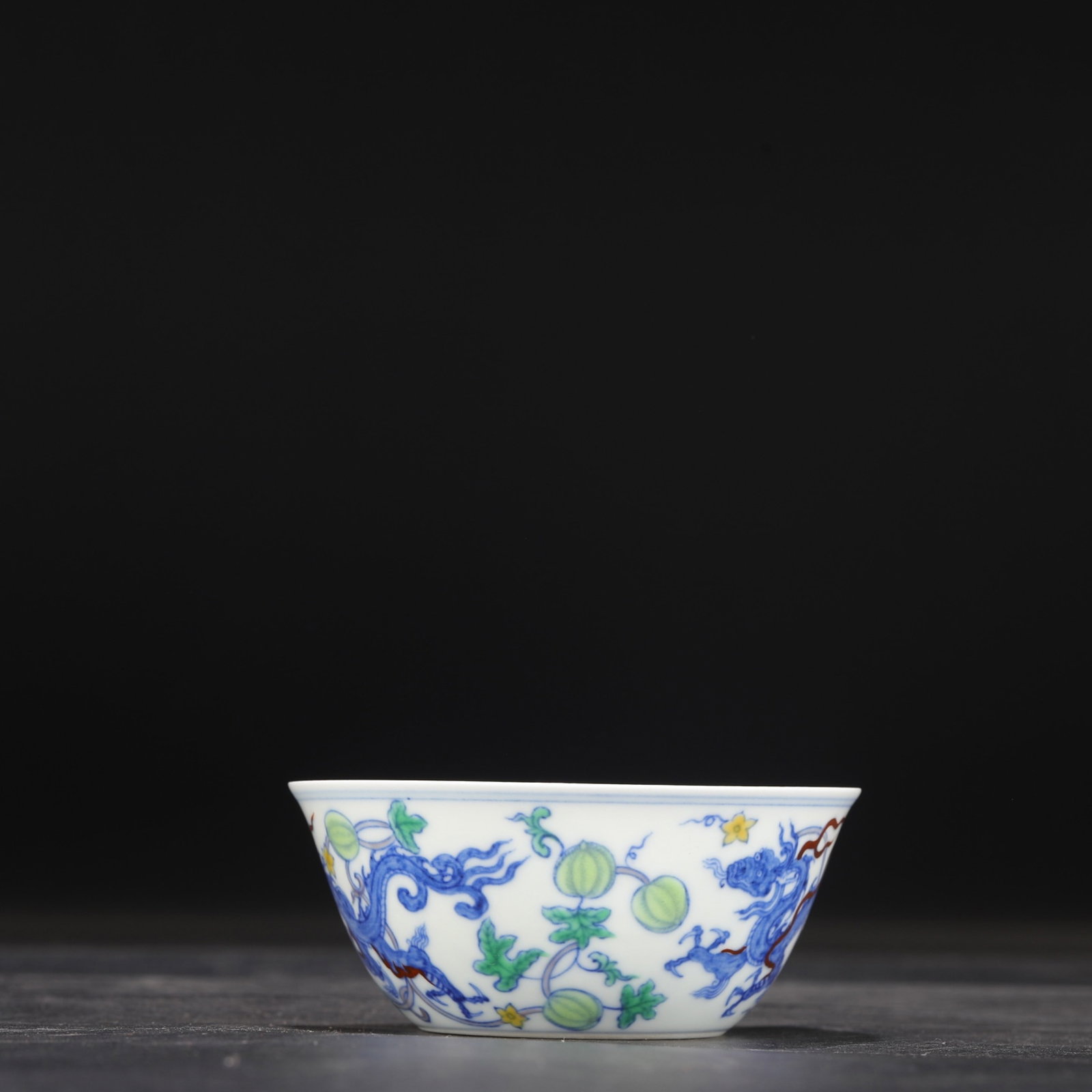 An Exquisite Doucai Dragon Pattern Cup - 4