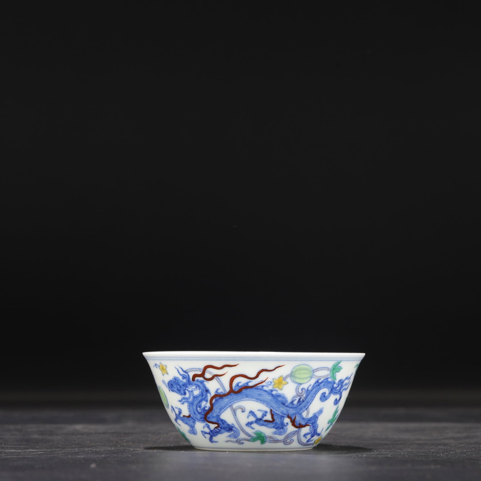 An Exquisite Doucai Dragon Pattern Cup - 5