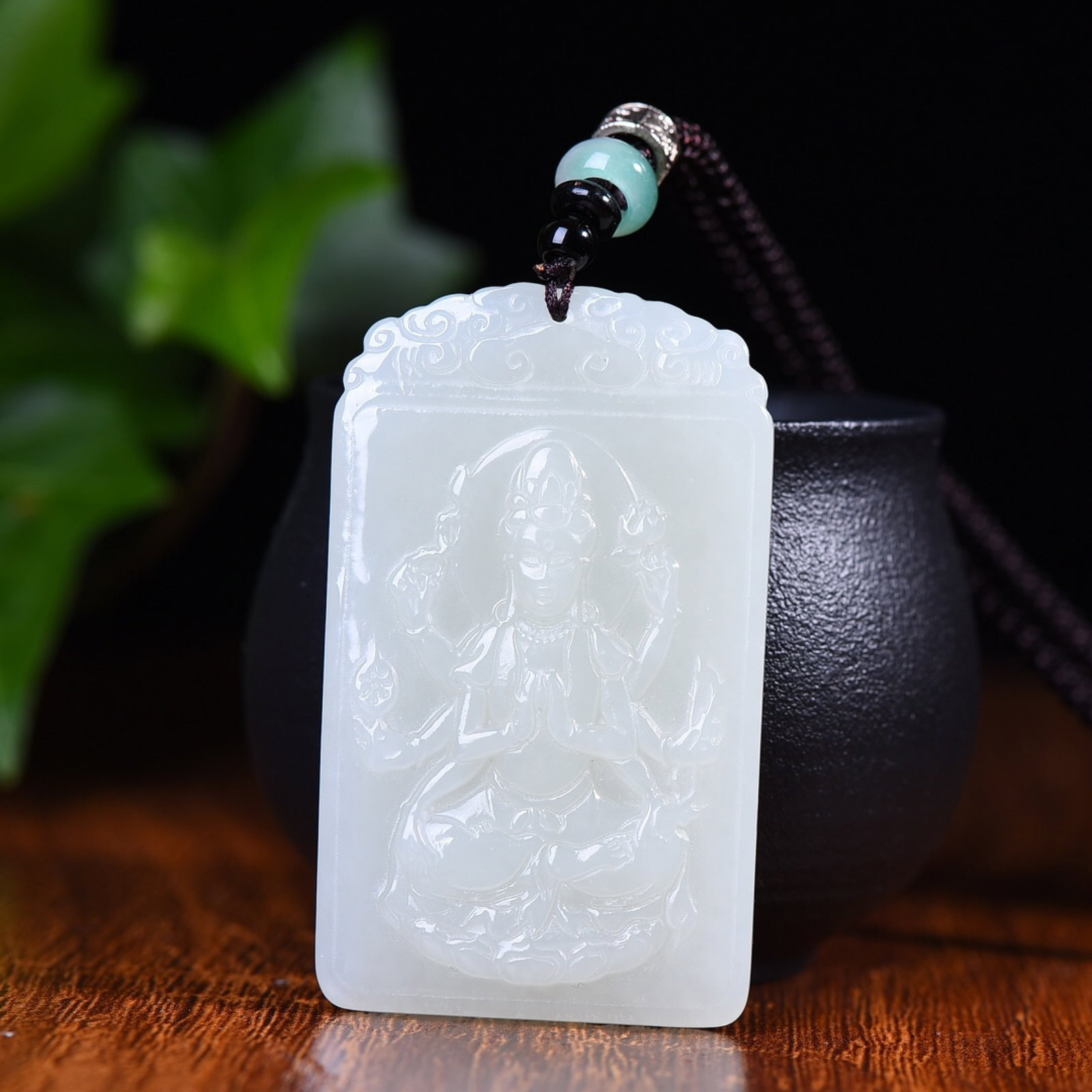 An Exquisite White Jade Avalokitesvara Pattern Pendant: An Exquisite White Jade Avalokitesvara Pattern Pendant,Size:36mmx60 mm (寓意)必事事顺利 心想事成