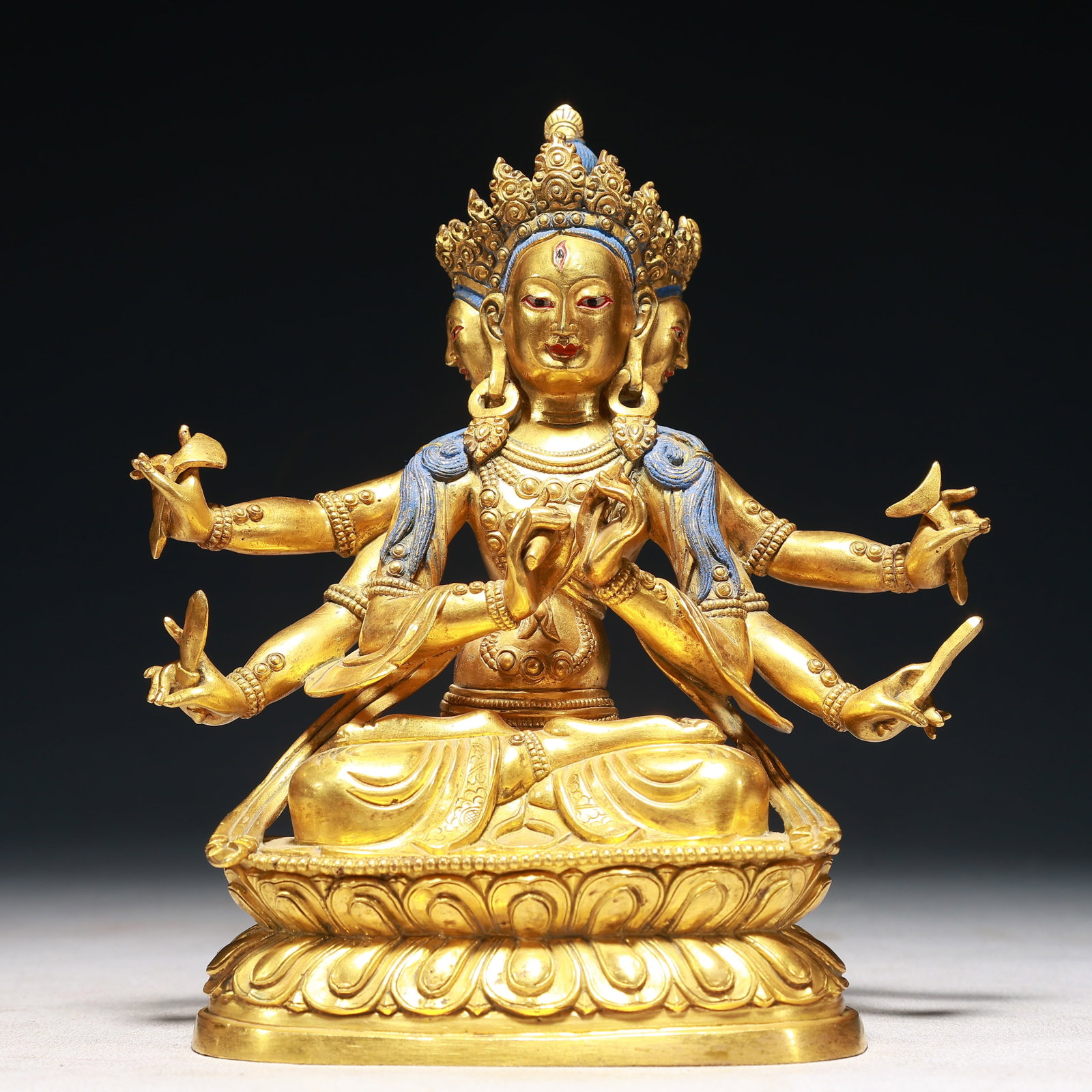 A Solemn Gilt Bronze Statue of Gautama??s Mother??: A Solemn Gilt Bronze Statue of Gautama’s Mother··,Qing Dynasty,China,Size:48inx3.1inx7.1in,Weight:1650g