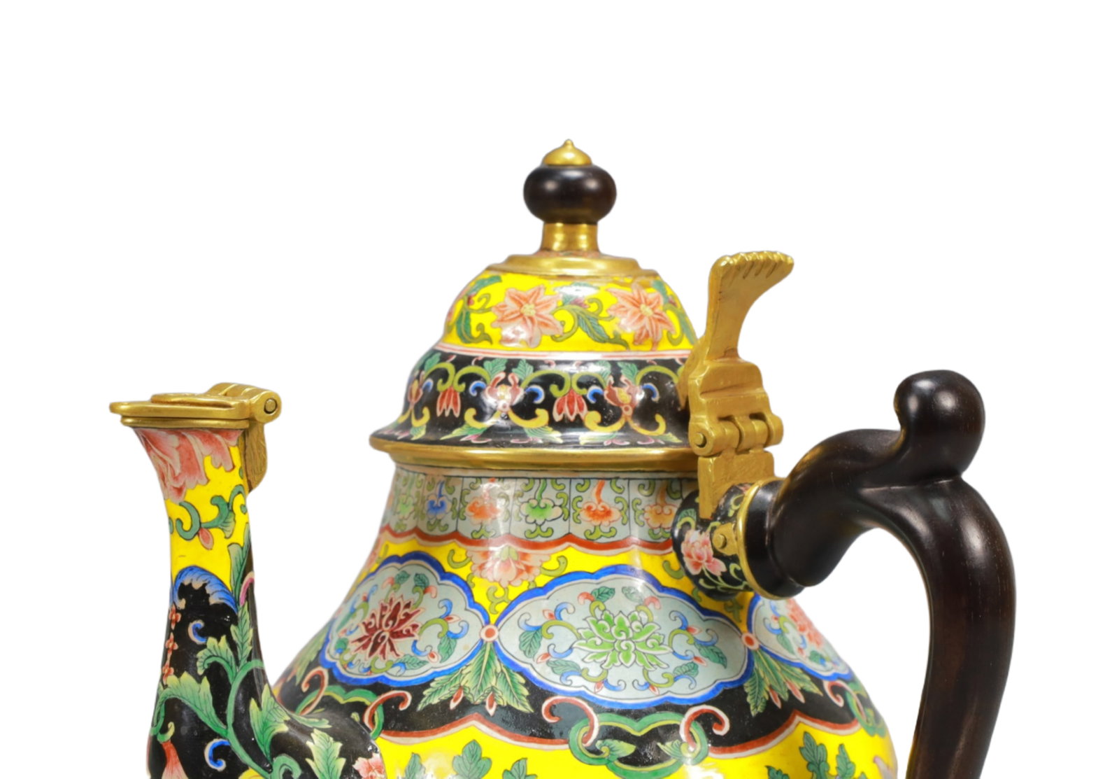 An Exquisite Painted Enamel Flower Pattern Ewer - 2