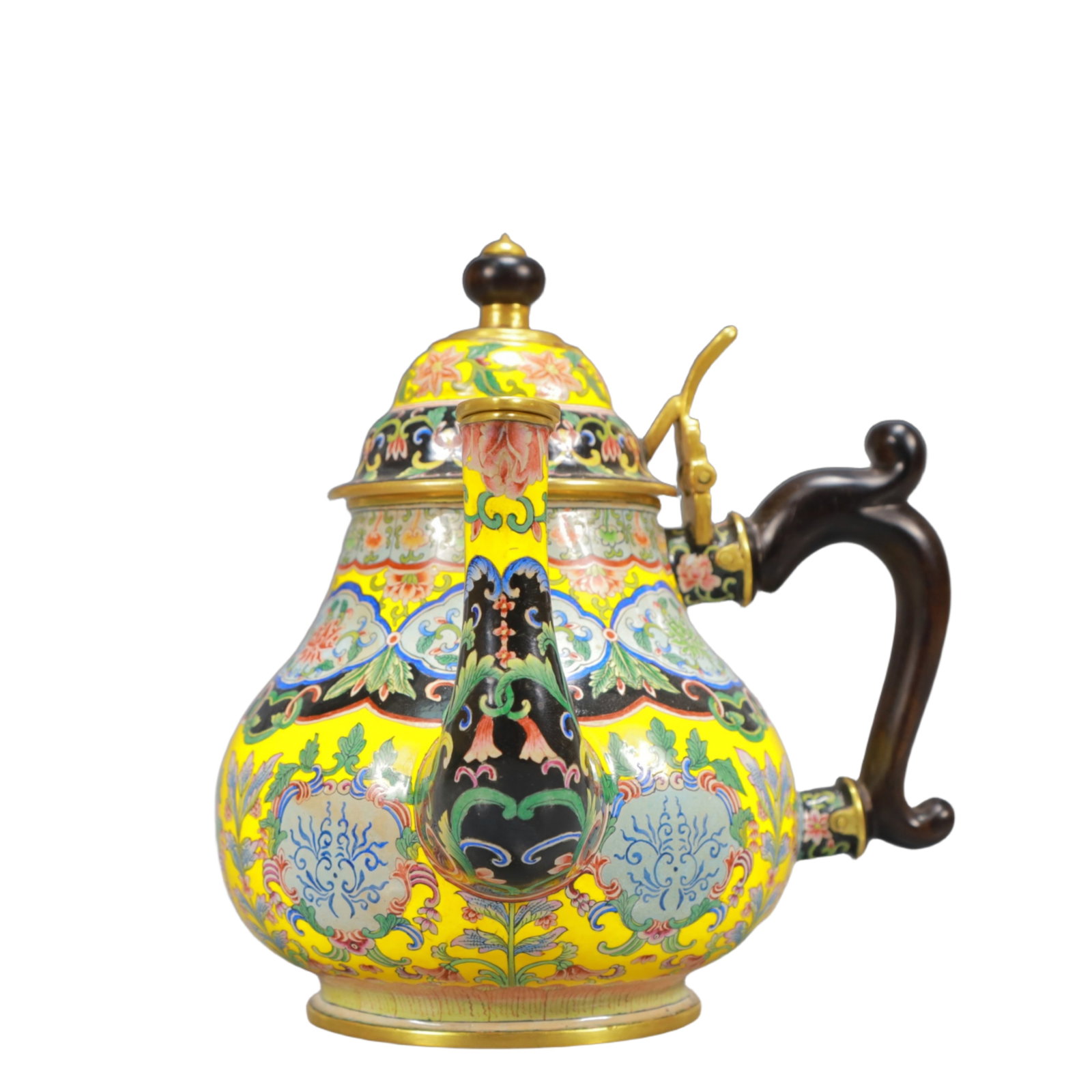 An Exquisite Painted Enamel Flower Pattern Ewer - 8