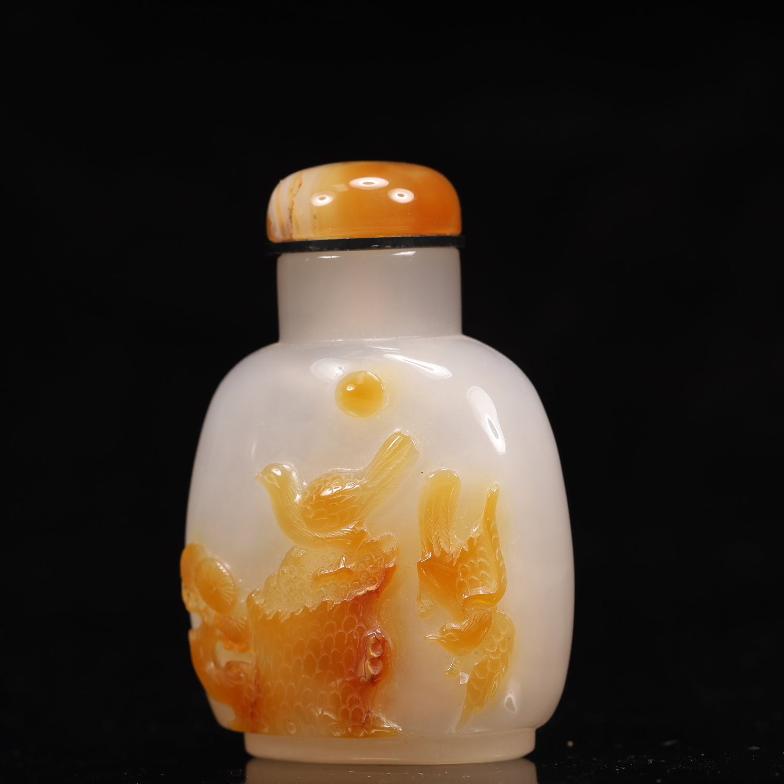 An Exquisite Agate Pine and Bird Pattern Snuff Bottle - 2