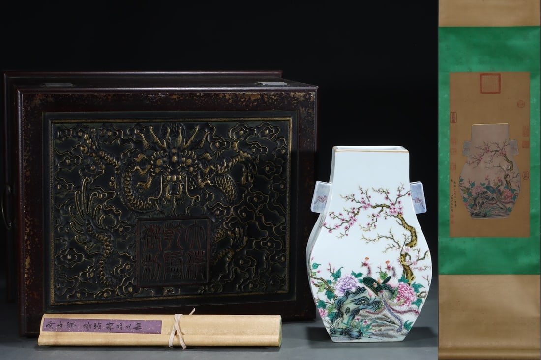 A Rare Famille rose twin-handled square vase decorated with birds, flowers and poetry inscriptions,: A Rare Famille rose twin-handled square vase decorated with birds, flowers and poetry inscriptions, gilt decoration, with a silk painting hanging scroll,Qing Dynasty, China, Qianlong Six-character