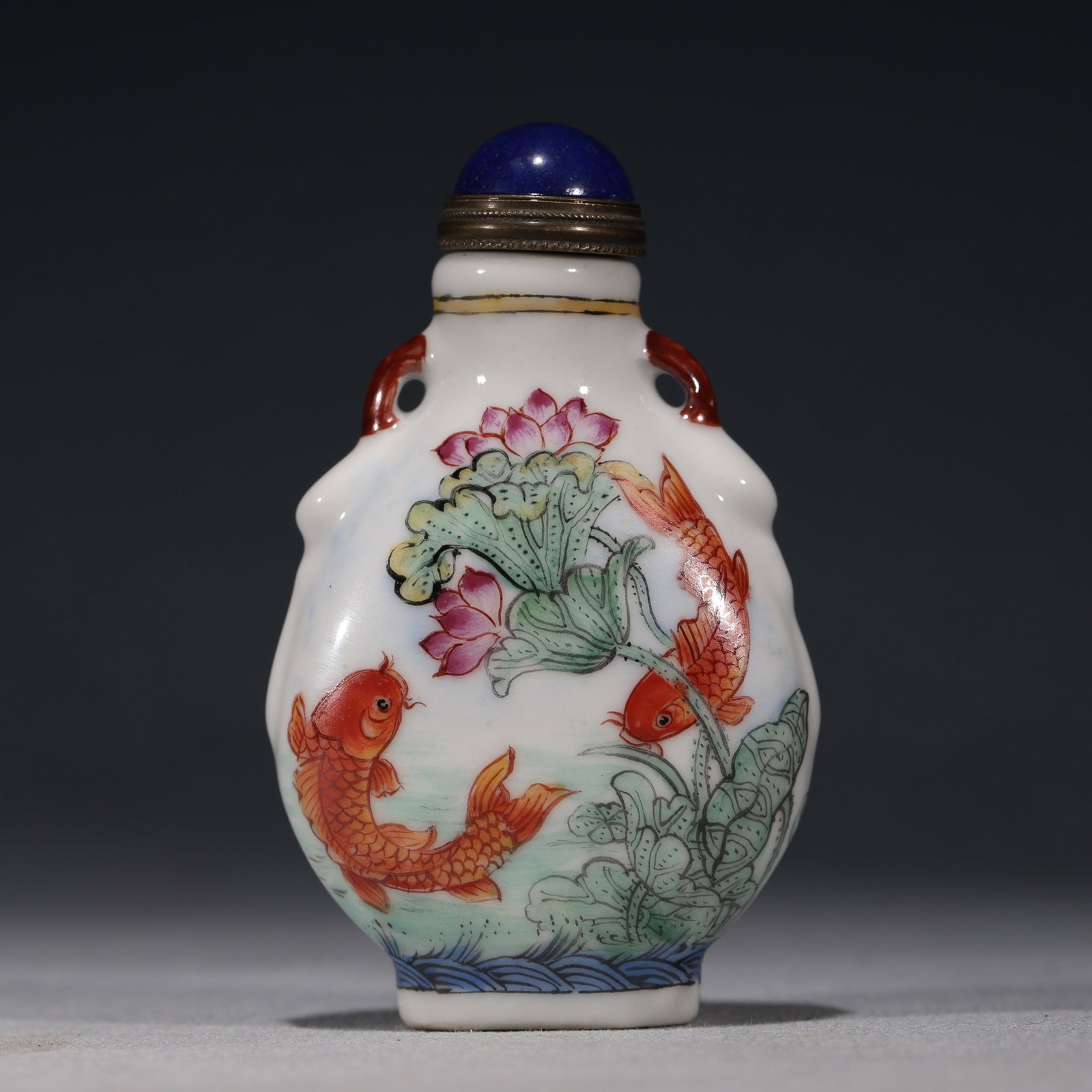 An Exquisite Famille-Rose Double-handled Fish Algae Pattern Snuff Bottle: An Exquisite Famille-Rose Double-handled Fish Algae Pattern Snuff Bottle,Qing Dynasty, China,Qianlong Four-character Mark,Size:1.8in×1in×3in