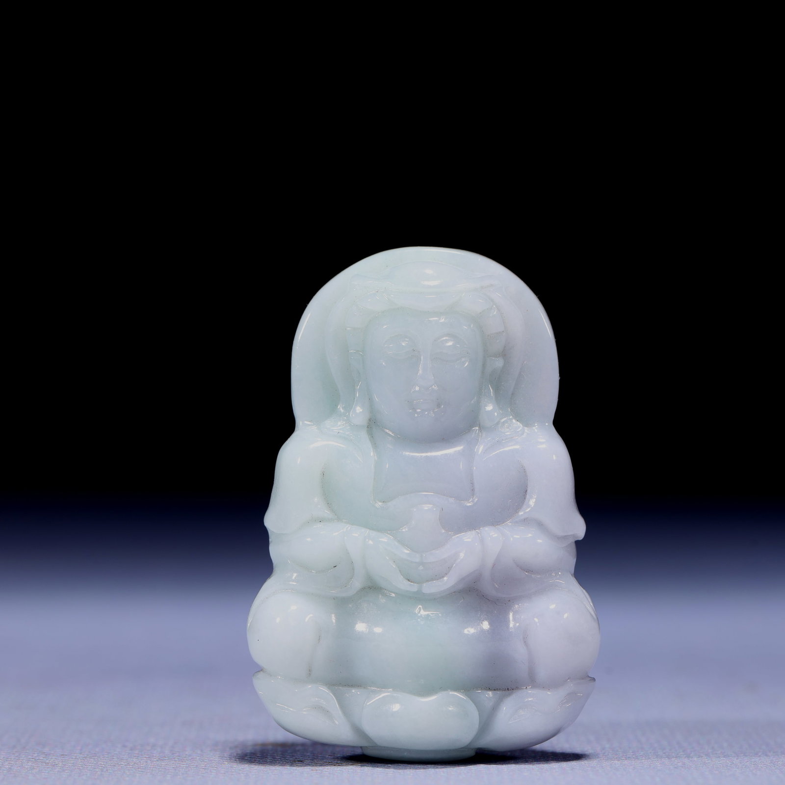 An Exquisite Jadeite Statue of Sakyamuni Pendant: An Exquisite Jadeite Statue of Sakyamuni Pendant,Qing Dynasty,China,Size:1.4inx0.4inx2.2in,Weight:46g 翡翠如来像挂件,中国清代