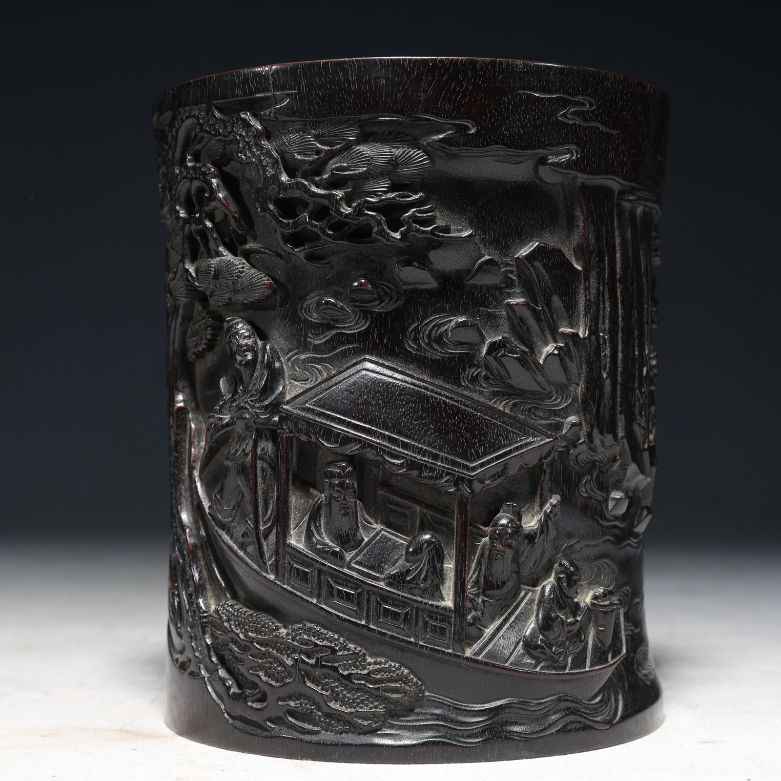 An Exquisite Zitanwood Landscape and Figure Pattern Brush Pot: An Exquisite Zitanwood Landscape and Figure Pattern Brush Pot,Qing Dynasty,China,Size:4.9inx5.9in,Weight:750g 紫檀木山水人物纹笔筒,中&