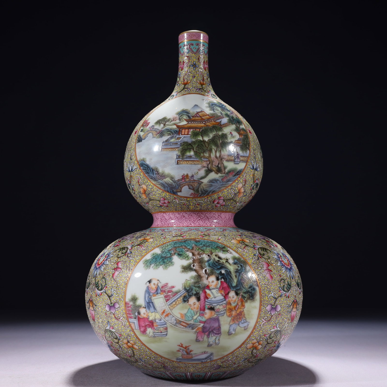 An Exquisite Famille-Rose Painted Gold Character and Story Pattern Gourd-Shaped Vase: An Exquisite Famille-Rose Painted Gold Character and Story Pattern Gourd-Shaped Vase,Qing Dynasty,China,Yongzheng Six-character Mark,Size:7.5inx13.4in,Weight:2500g 粉彩描金