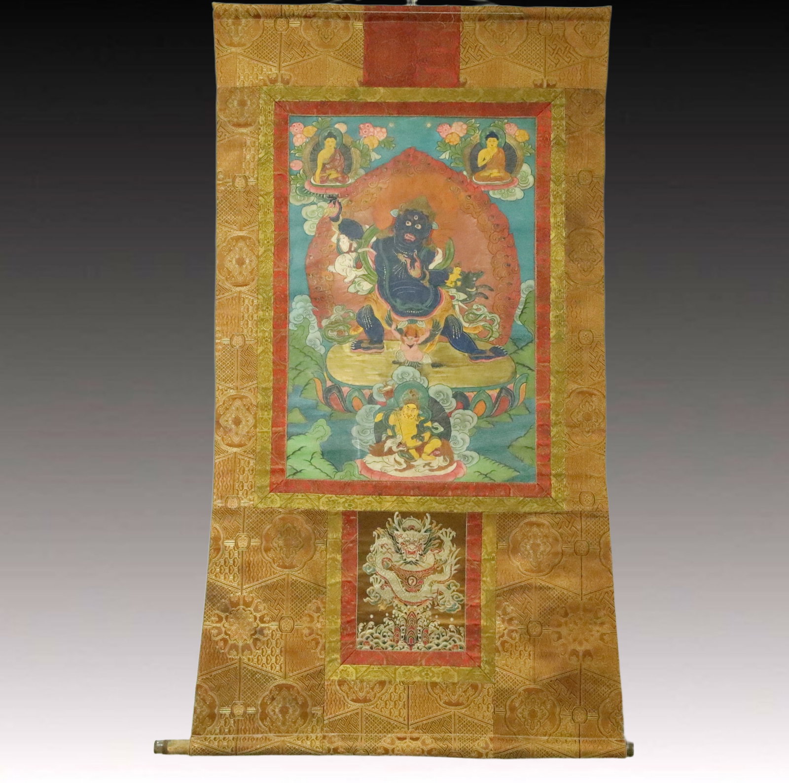A Rare Brocade Painted Color Statue of Vajra Tangka: A Rare Brocade Painted Color Statue of Vajra Tangka,Qing Dynasty, China,Size:33.9inx60in 织锦彩绘金刚像唐卡,中国清代