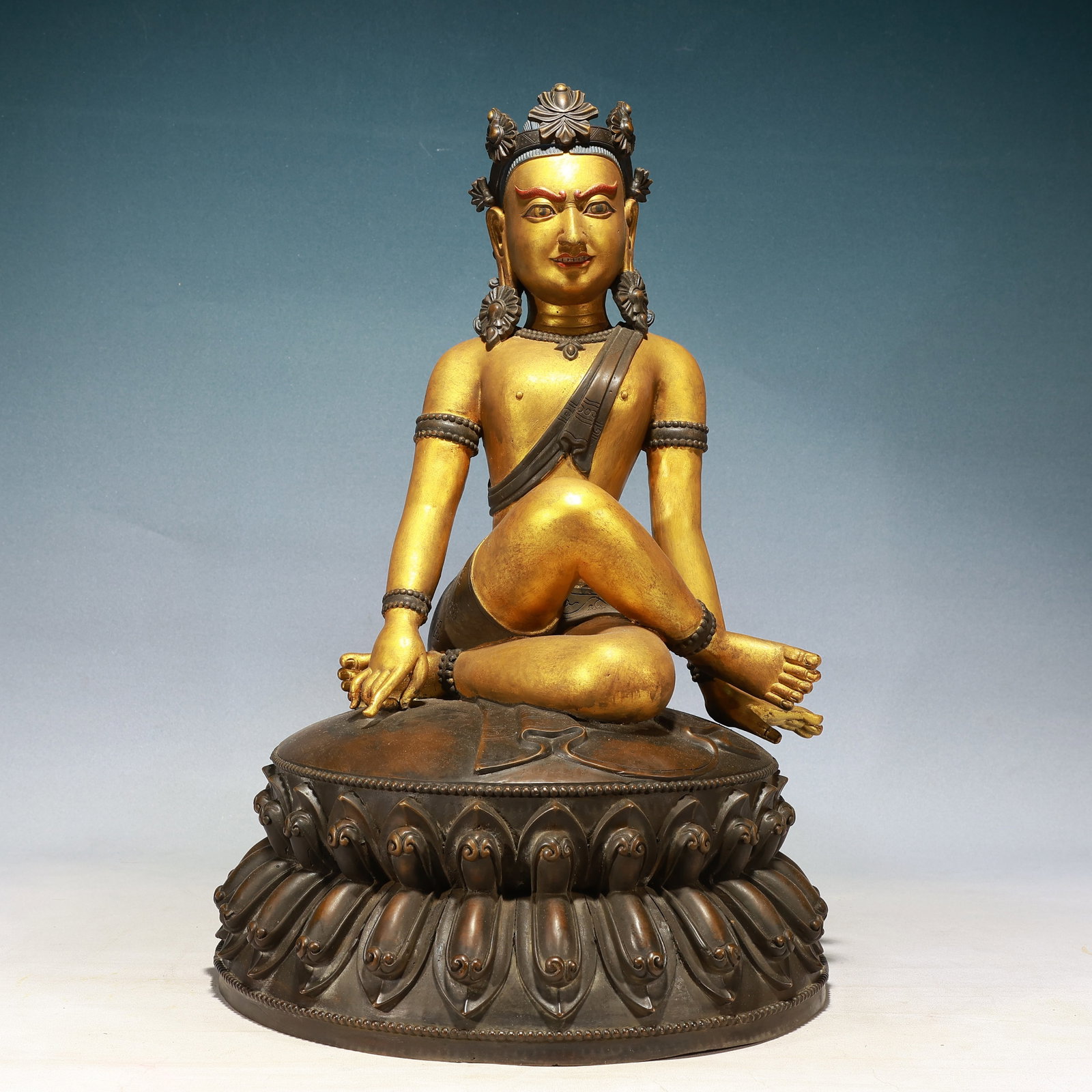 A Solemn Gilt Bronze Statue of Bodhisattva: A Solemn Gilt Bronze Statue of Bodhisattva,Ming Dynasty,China,Yongle Six-character Mark,Size:16.1inx15.7inx24in,Weight:22700g 铜鎏金菩萨像,中国明&