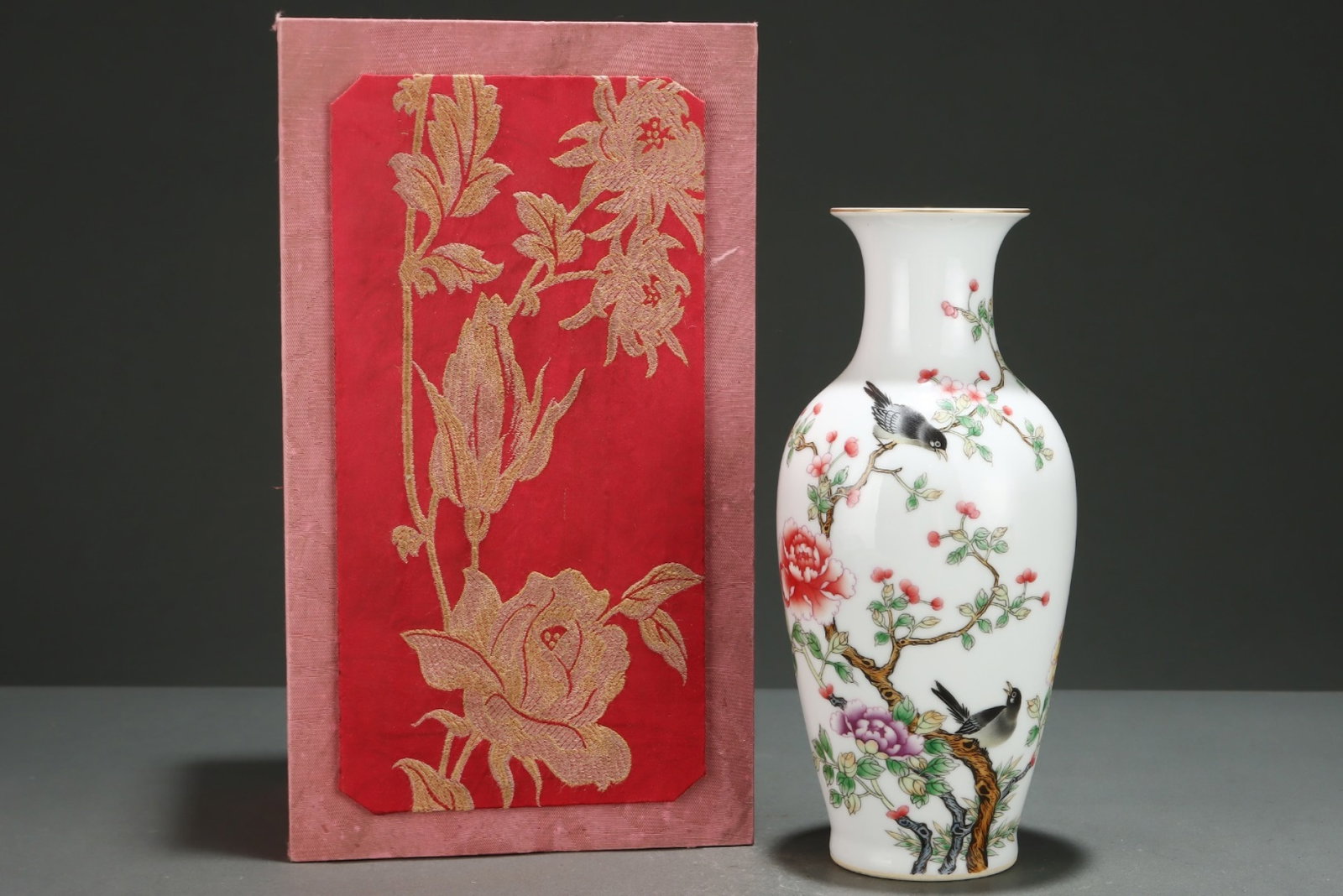 An Exquisite Famille-Rose Painted Gold Flower and Bird Pattern Vase,with poem: An Exquisite Famille-Rose Painted Gold Flower and Bird Pattern Vase,with poem,Qing Dynasty,China,Yongzheng Four-character Mark,Size:9.9inx4.5in 粉彩描金花鸟纹