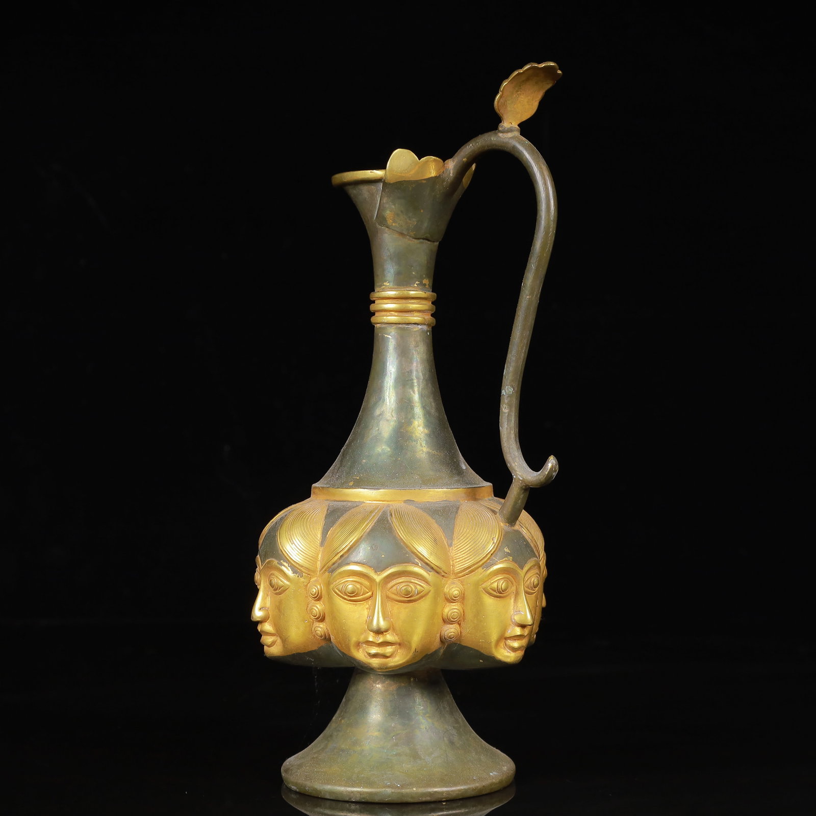 An Exquisite Gilt Silver Figure-Face Pattern Ewer - 4