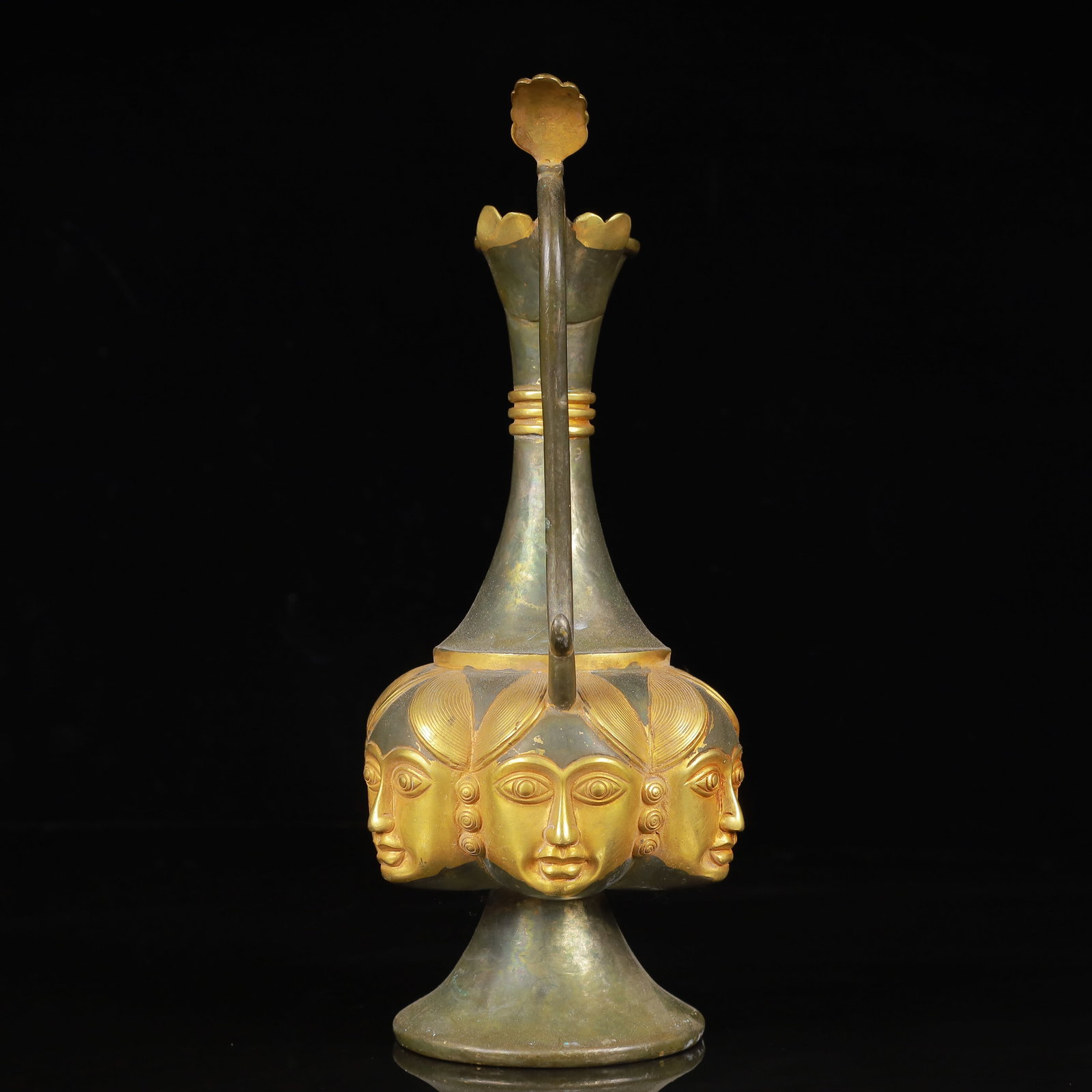 An Exquisite Gilt Silver Figure-Face Pattern Ewer - 5