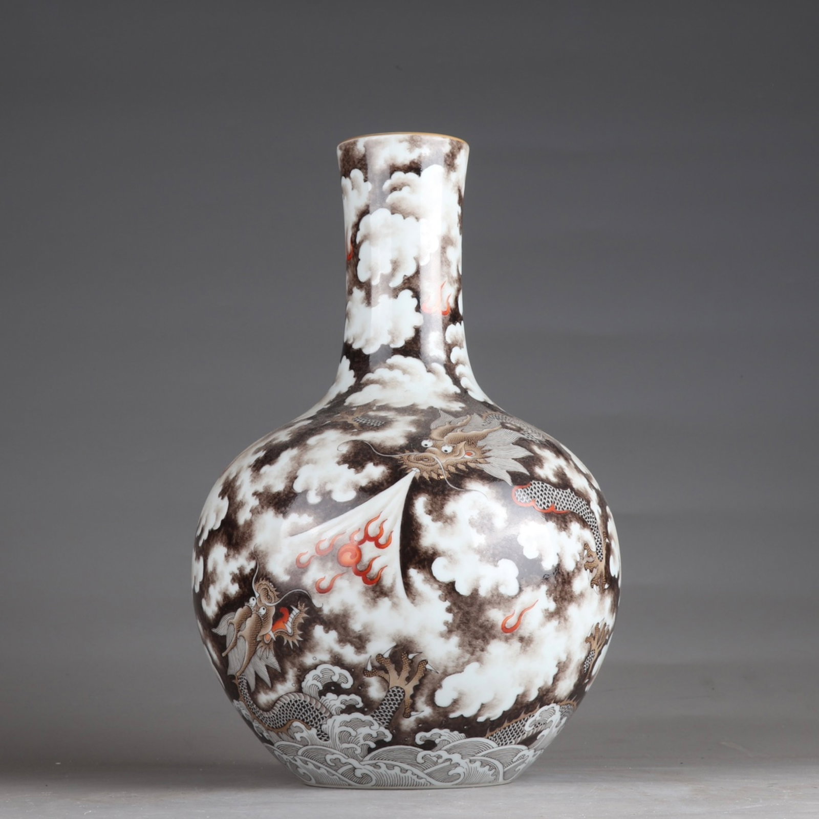 A Rare Ink Color Painted Gold Auspicious Cloud and Dragon Pattern Vase (1 of 9)