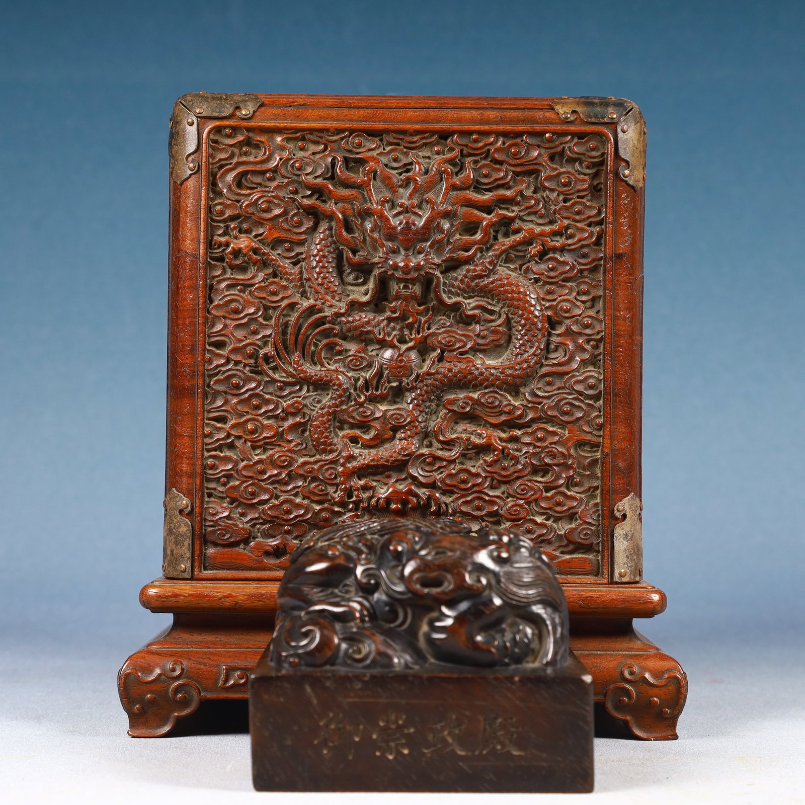 An Exquisite Zitanwood Auspicious Beast Pattern Seal: An Exquisite Zitanwood Auspicious Beast Pattern Seal,Qing Dynasty, China,Qianlong Six-character Mark,Size:(Box)7.1inx8.3in,3.7inx2.8in,Weight:2500g 紫檀木瑞兽纹