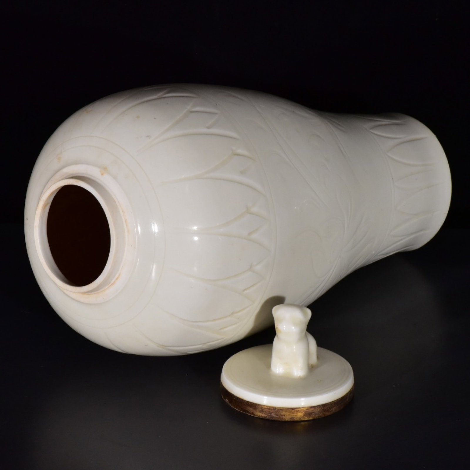 A Rare Ding yao Flower Pattern Bottle - 5