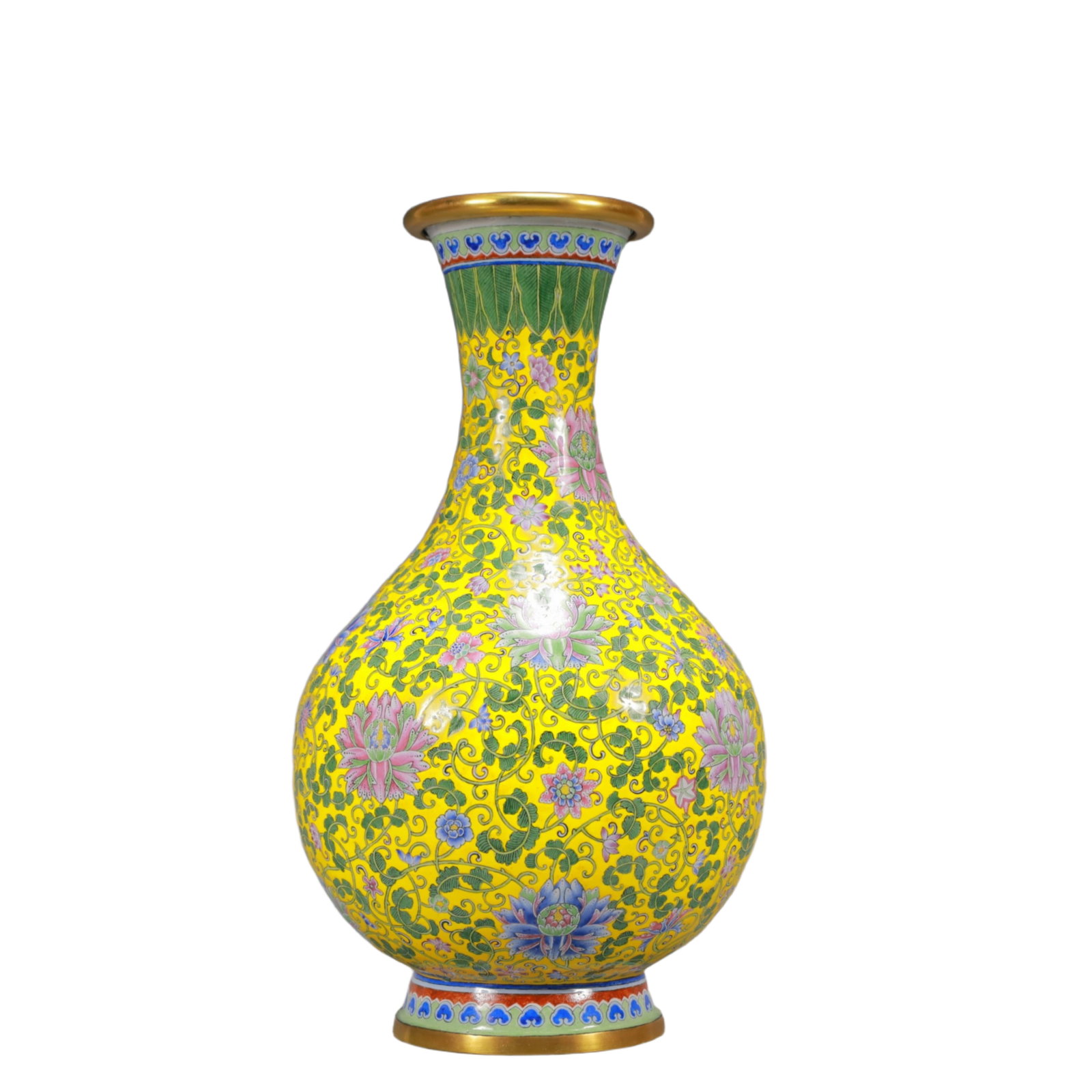 An Exquisite Painted Enamel Lotus Pattern Vase: An Exquisite Painted Enamel Lotus Pattern Vase,Qing Dynasty, China,Qianlong Four-character Mark,Size:5.1inx10.2in,Weight:900g 画珐琅缠枝莲纹瓶,中&