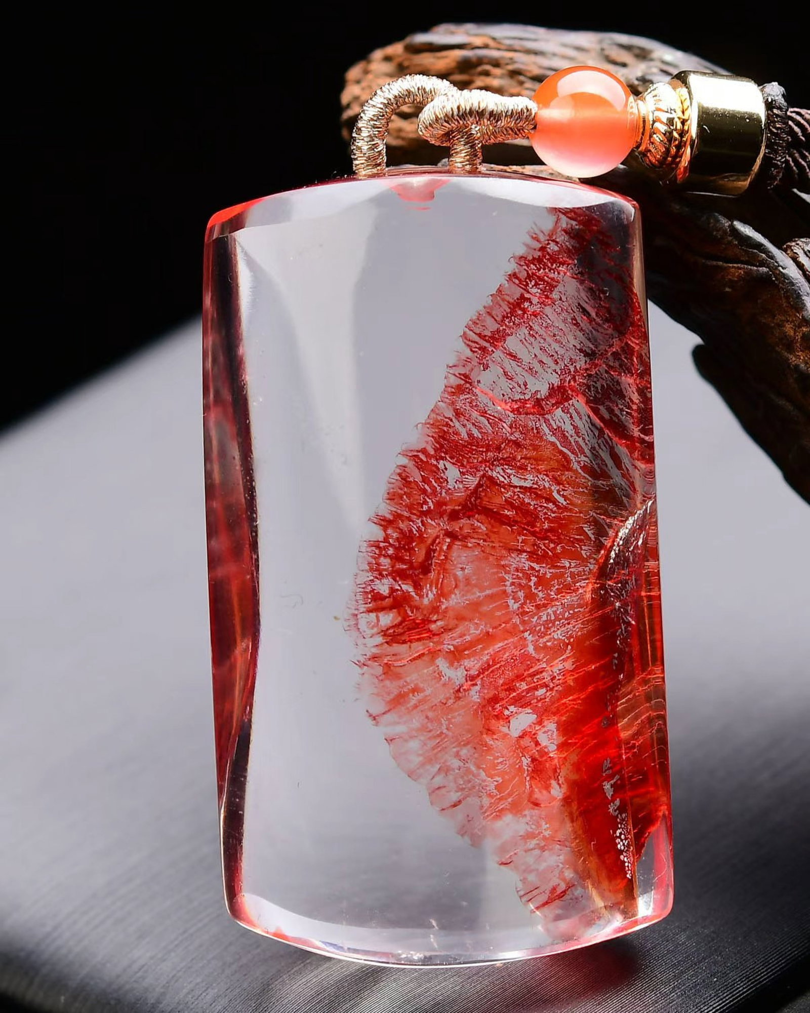 An Exquisite Crystal Pendant - 4
