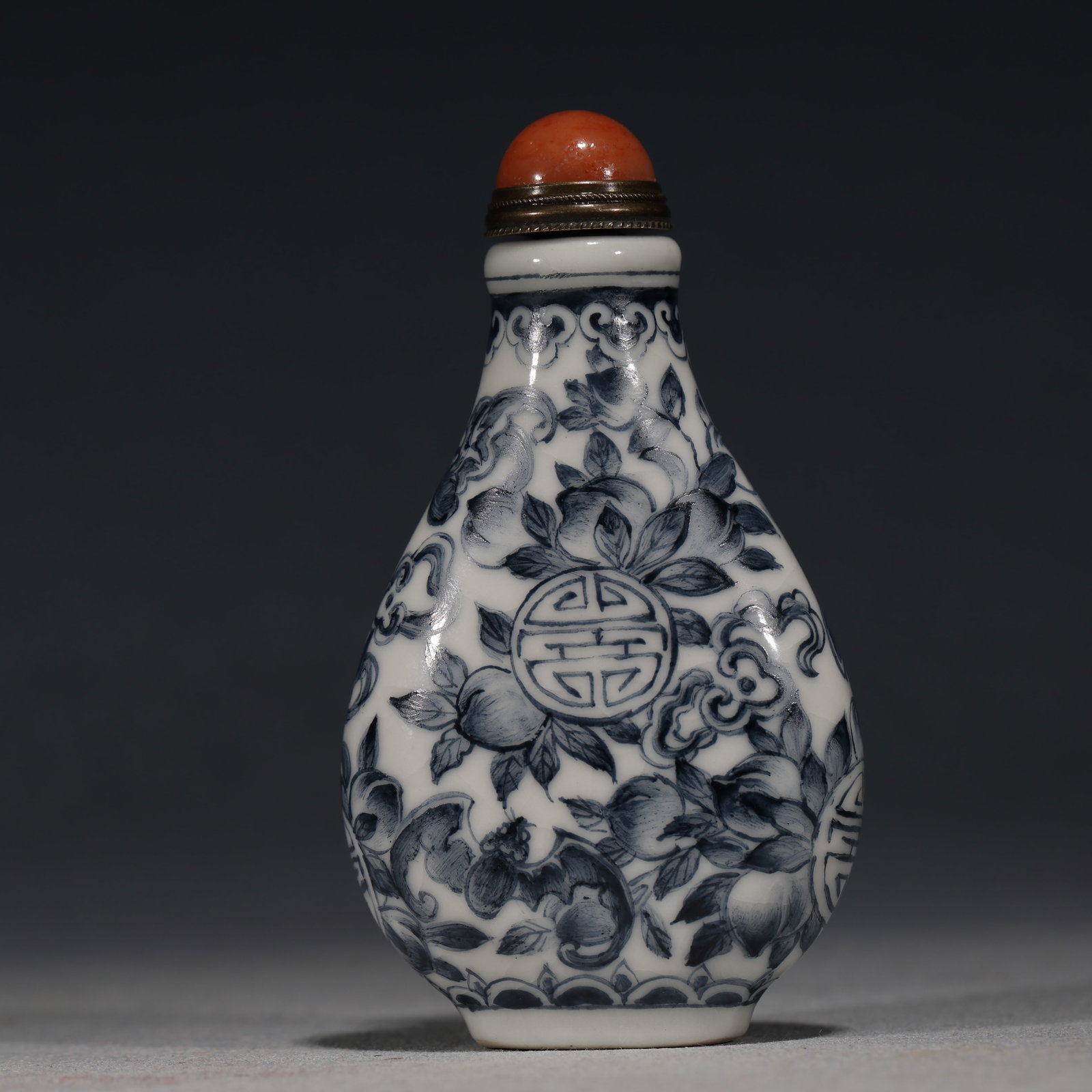 An Exquisite Blue and White Fortune Longevity Pattern Snuff Bottle: An Exquisite Blue and White Fortune Longevity Pattern Snuff Bottle,Qing Dynasty, China,Qianlong Mark,Size:1.8in×0.8in×3.1in