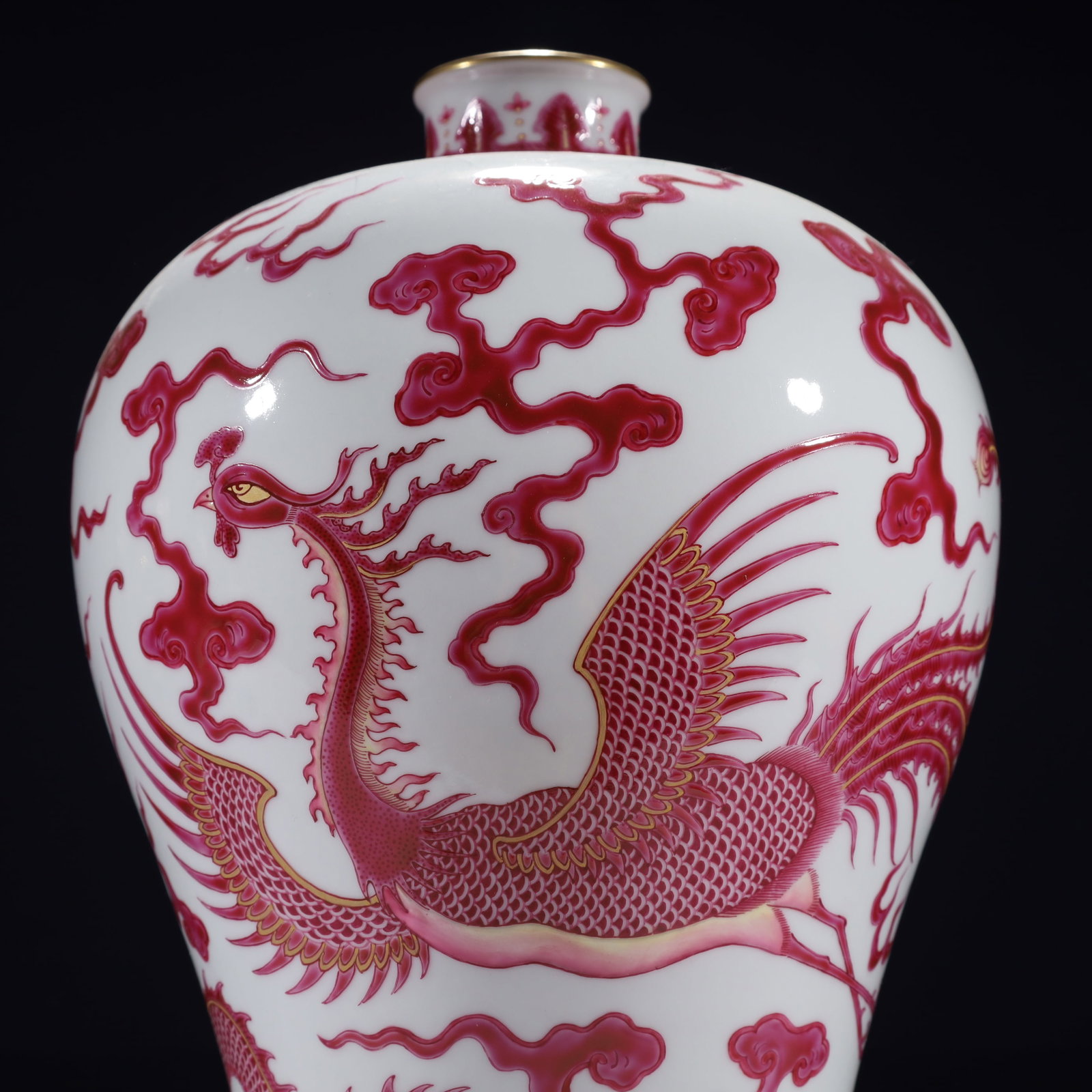 An Exquisite Ruby Red-Glazed Painted Gold Auspicious Cloud and Dragon Pattern Vase - 6