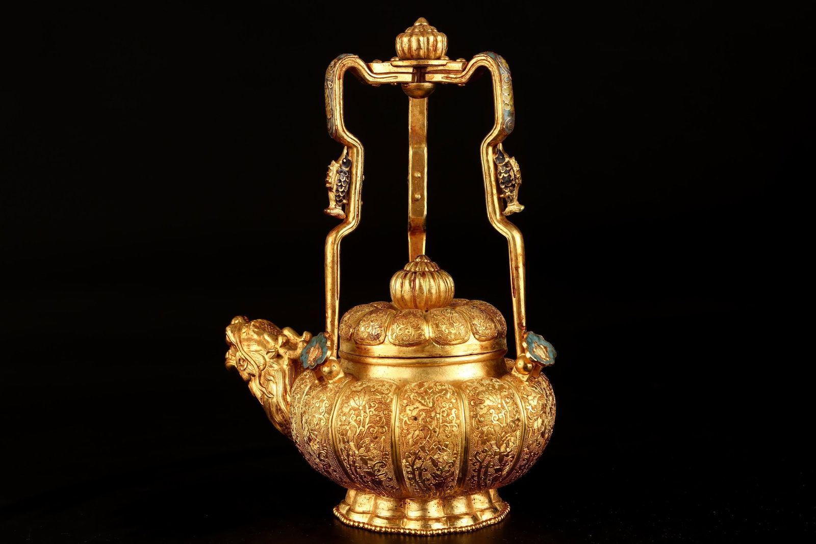 An Exquisite Gilt Bronze Lotus Pattern Loop-Handled Pot - 2