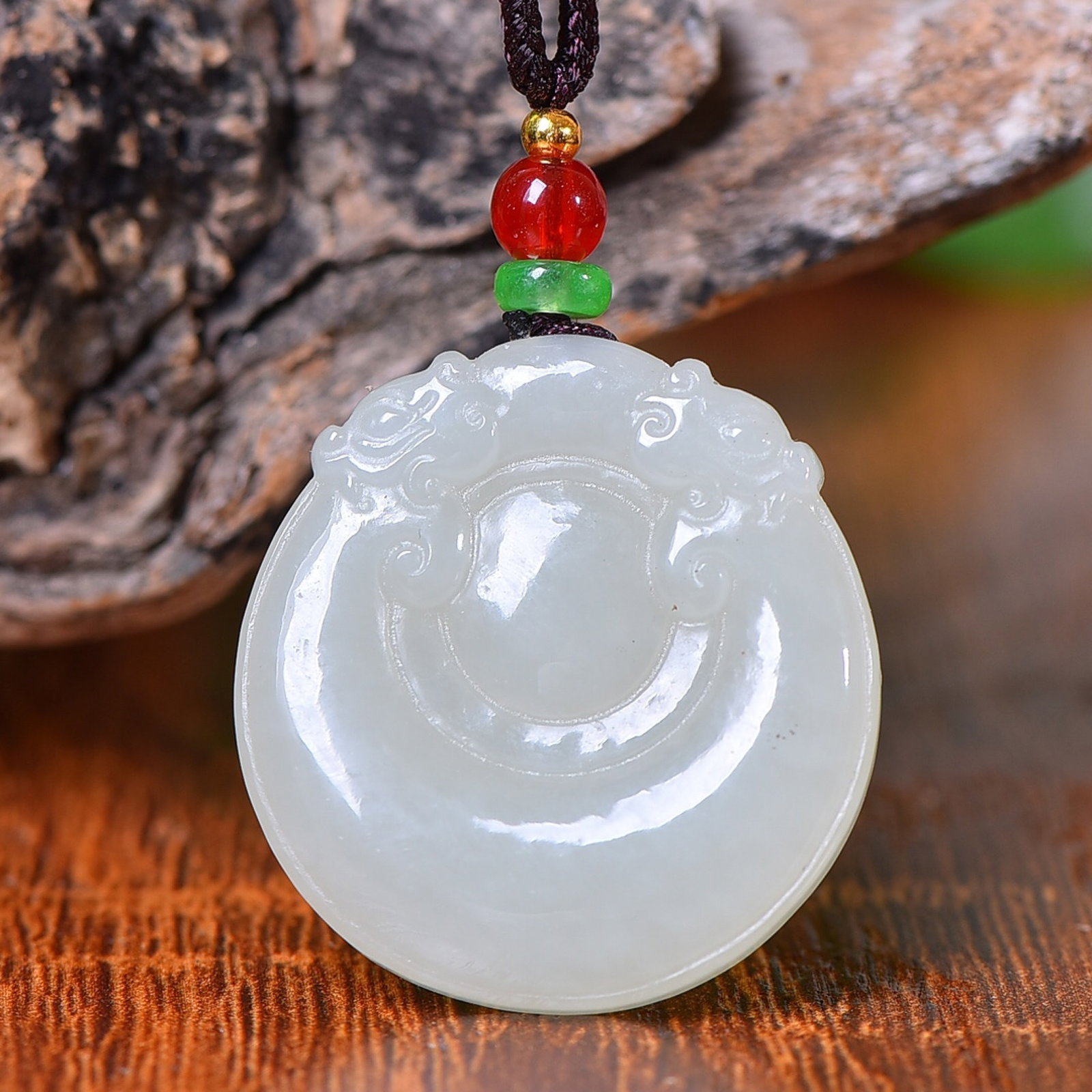 An Exquisite White Jade Dragon Pattern Pendant - 3